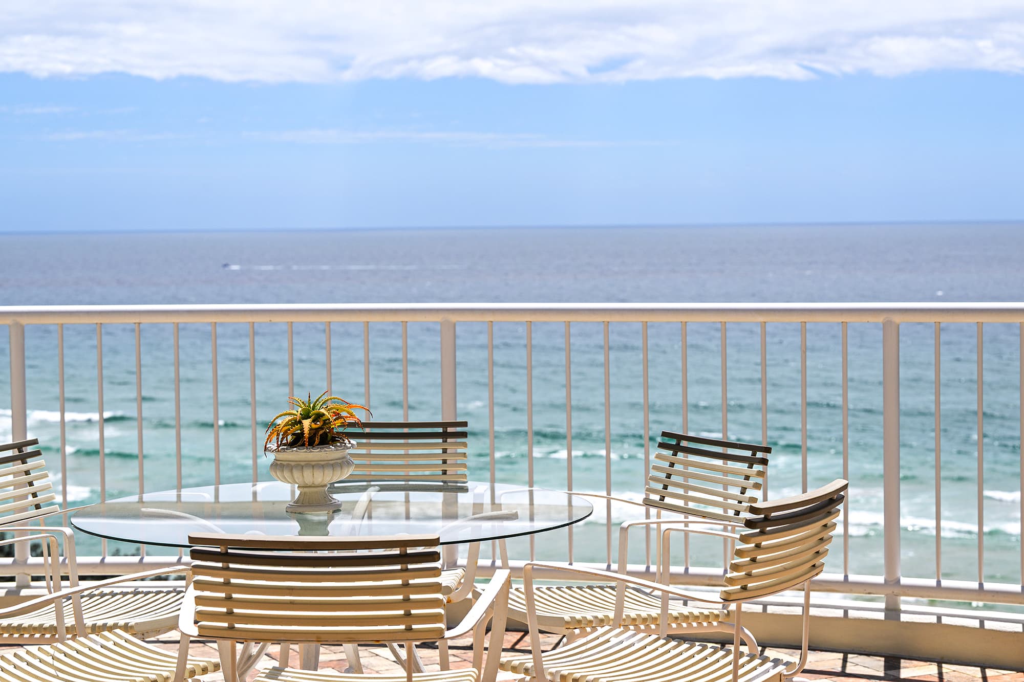 52/7-11 Elkhorn Avenue, Surfers Paradise - Image 1