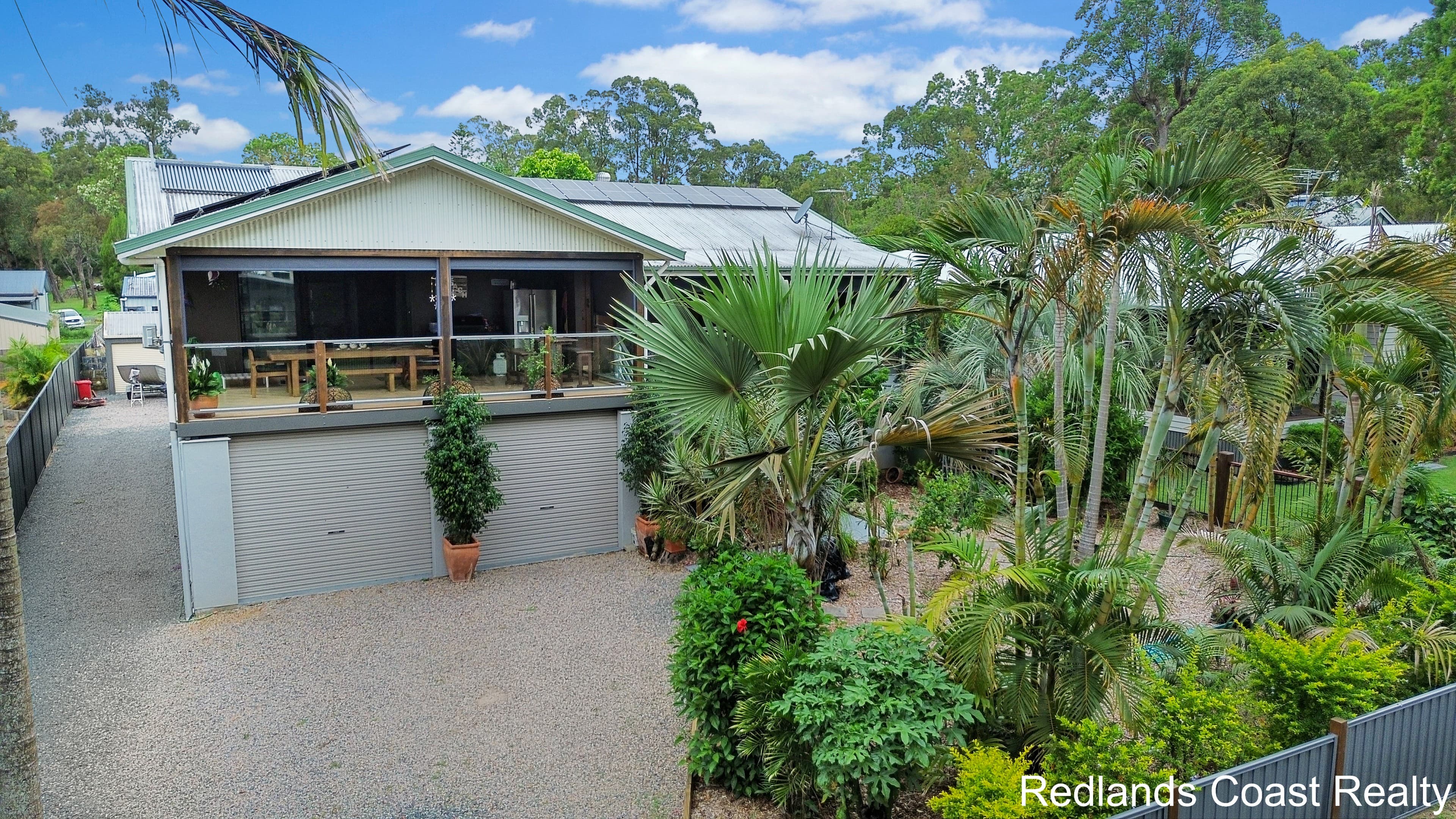 20 President Tce, Macleay Island — photo 1 of 5