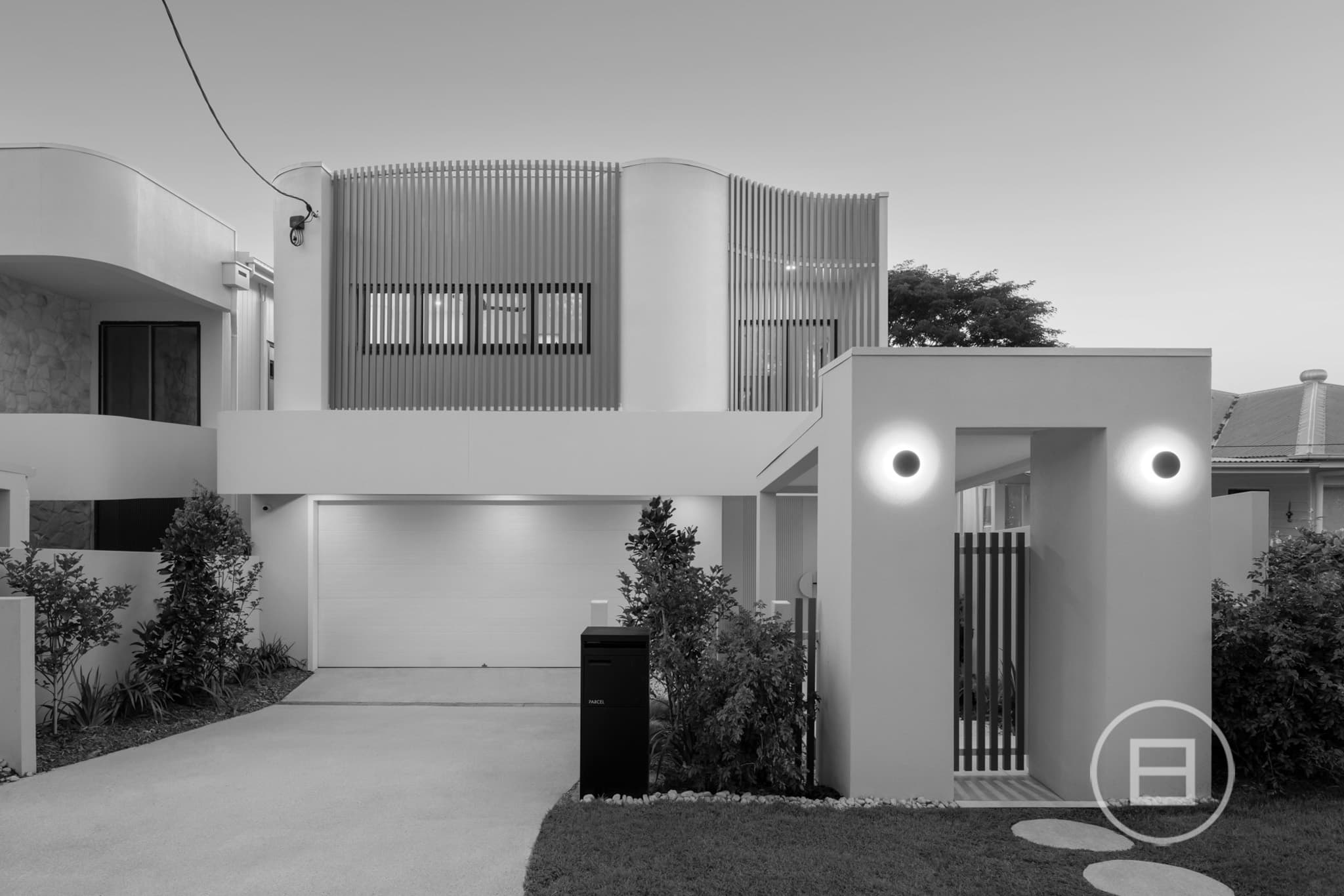 9 Stella Street, Holland Park, Holland Park — photo 1 of 7