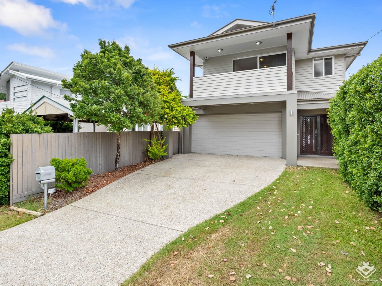10 Kenilworth Street, Sherwood - Image 1