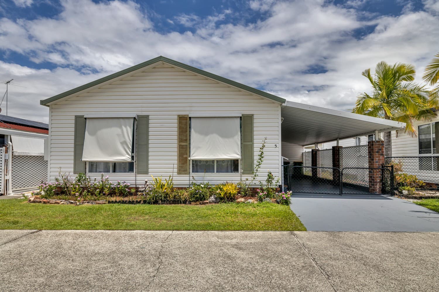 5/26-42 Goldmine rd, Ormeau — photo 1 of 5