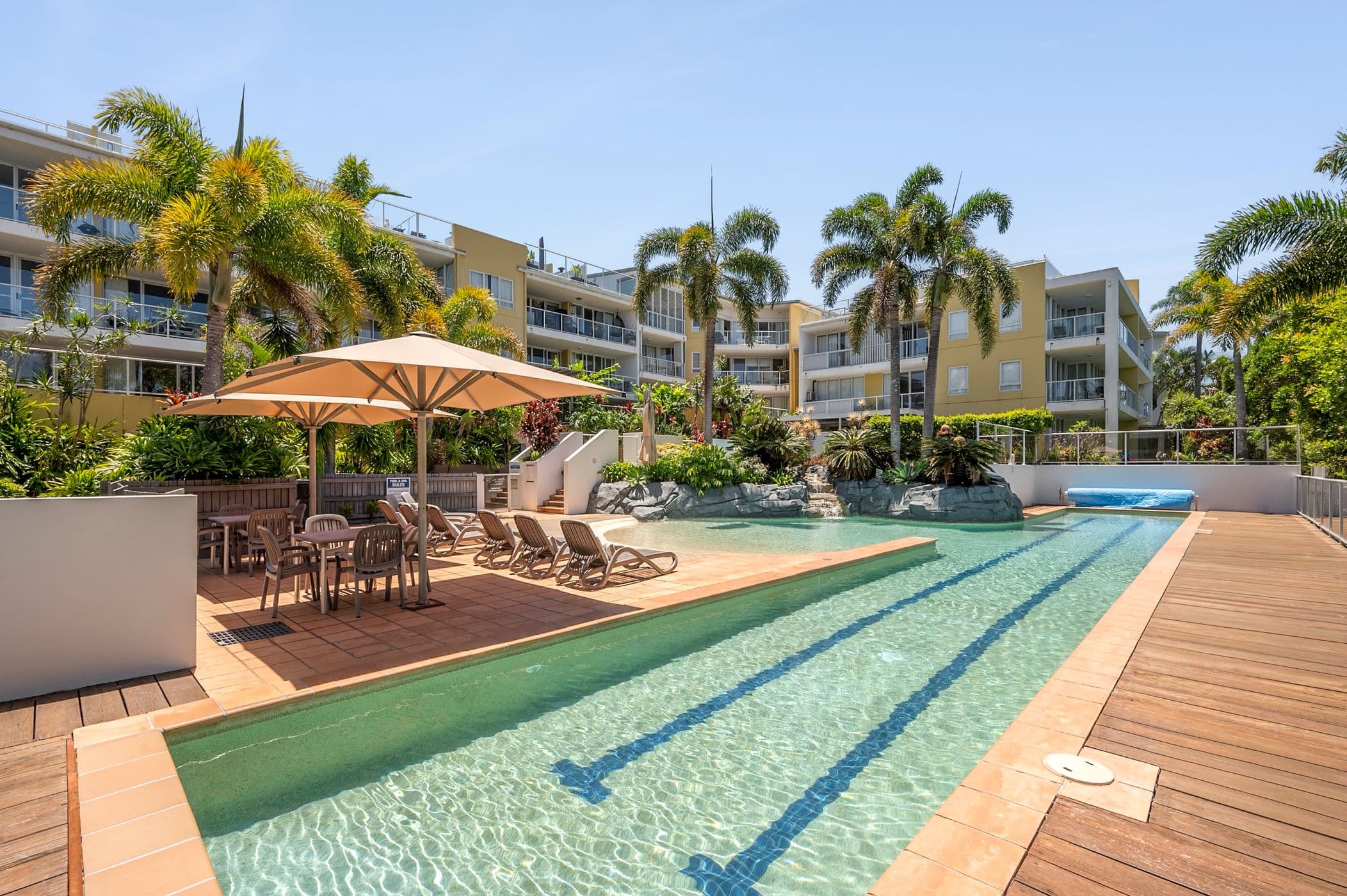 10/1864 David Low Way, Coolum Beach, Coolum Beach — photo 1 of 5