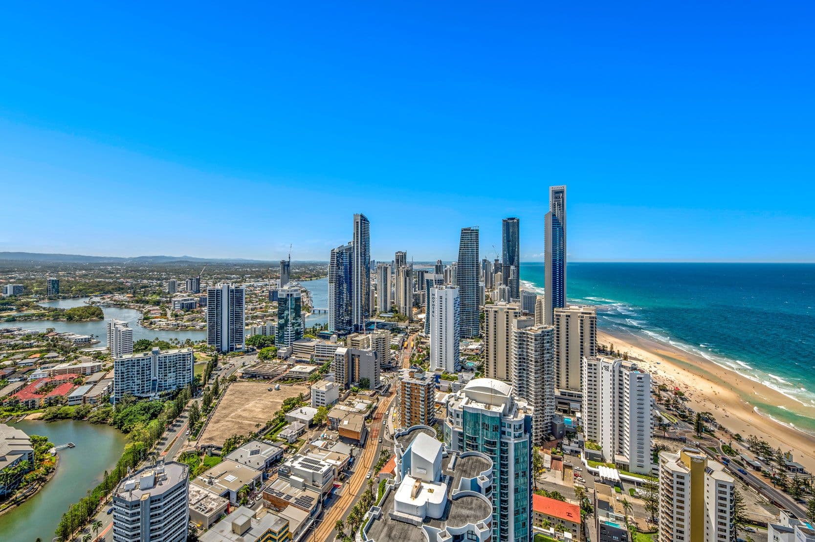 UNIT 4501/9 Hamilton Avenue, Surfers Paradise — photo 1 of 5