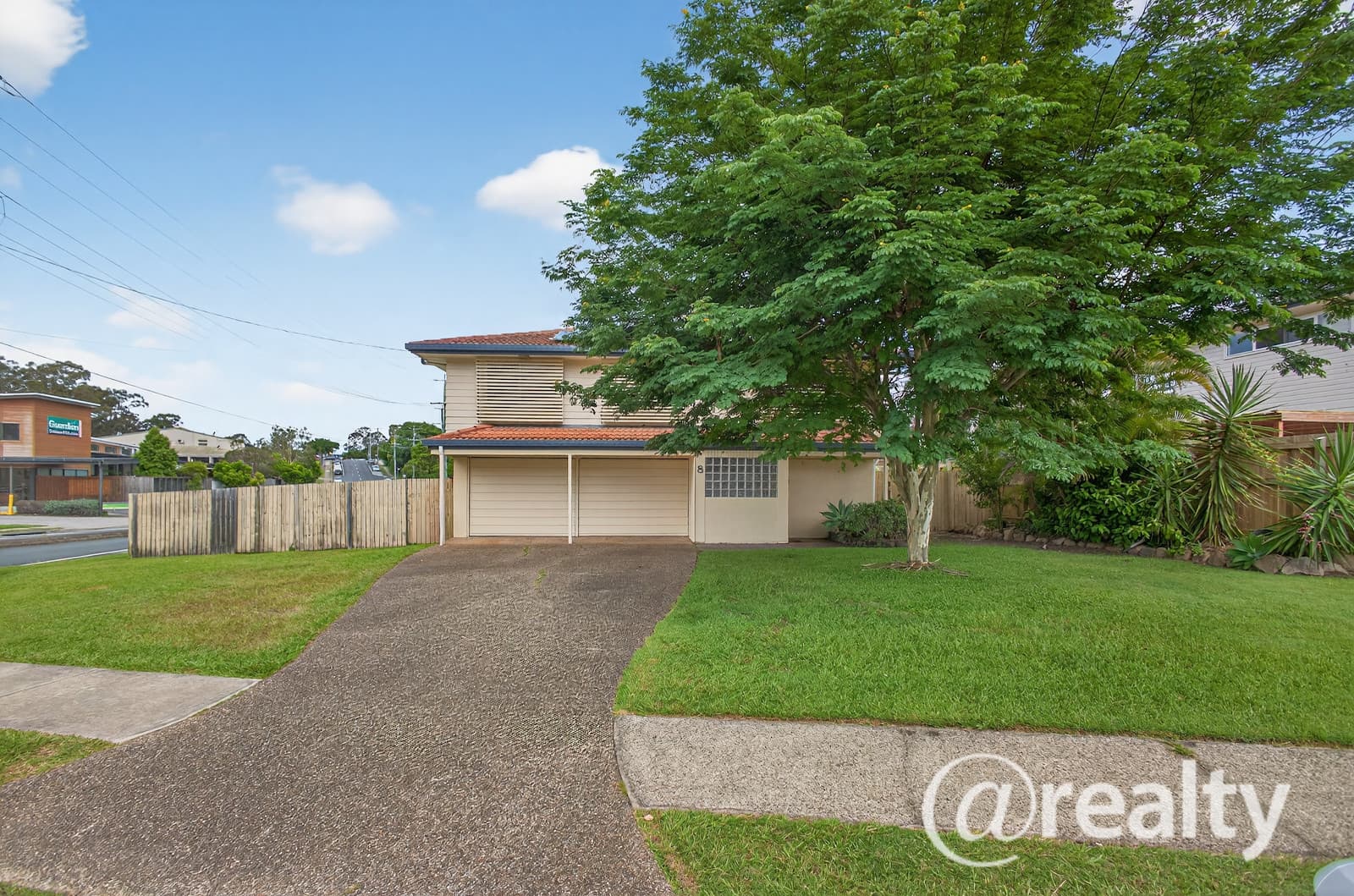 8 Cabrilla Street, Everton Hills, Everton Hills — photo 1 of 5