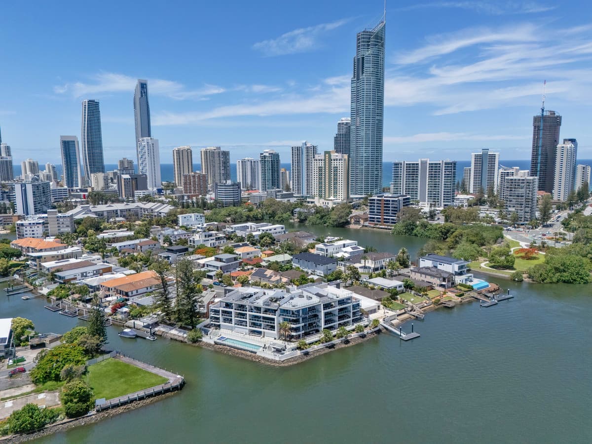 201/30-32 Paradise Island, Surfers Paradise, Surfers Paradise — photo 1 of 6
