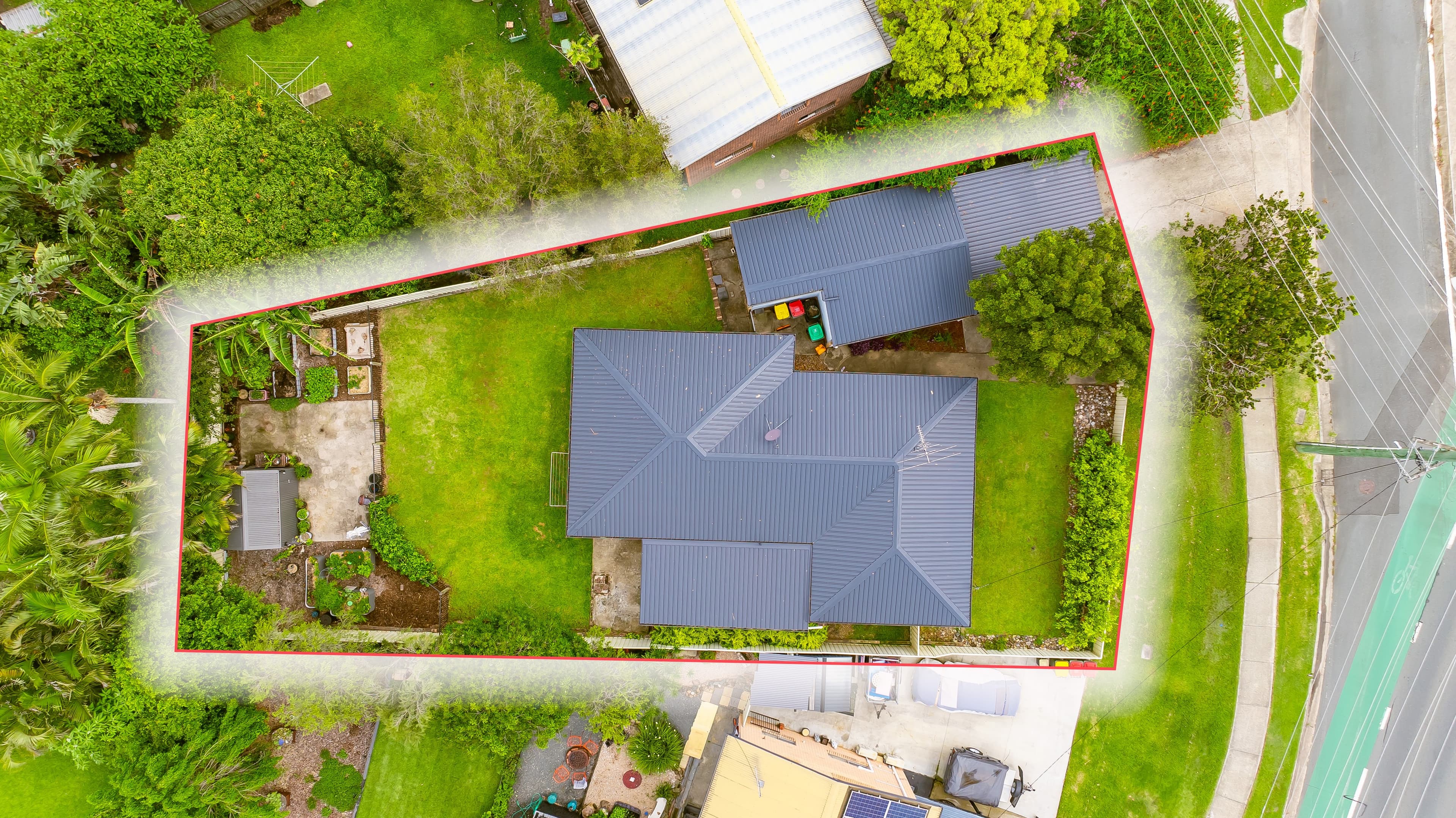 573 Anzac Avenue, Rothwell, Rothwell — photo 1 of 5