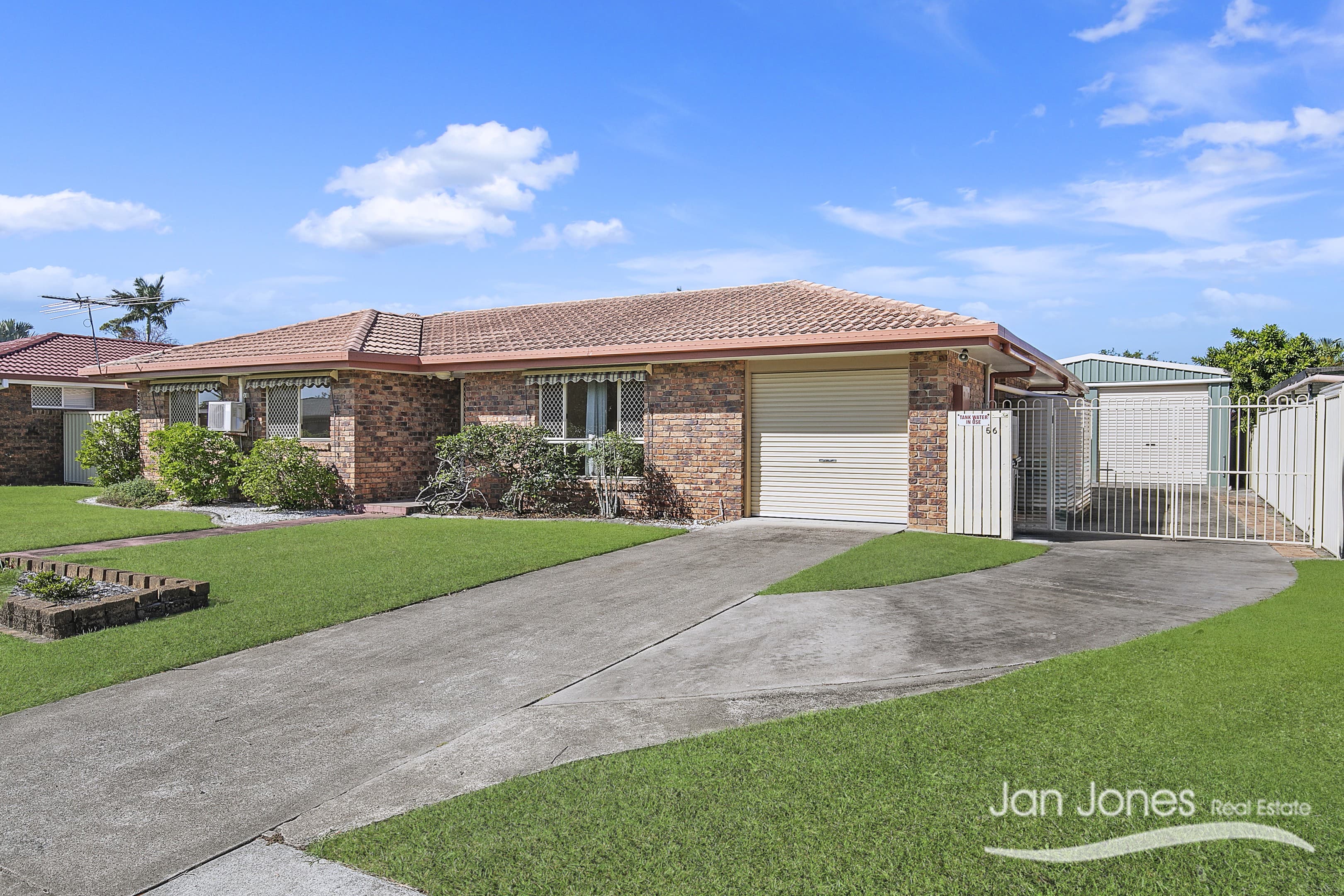 56 Nottingham Street, Kippa-Ring - Image 1