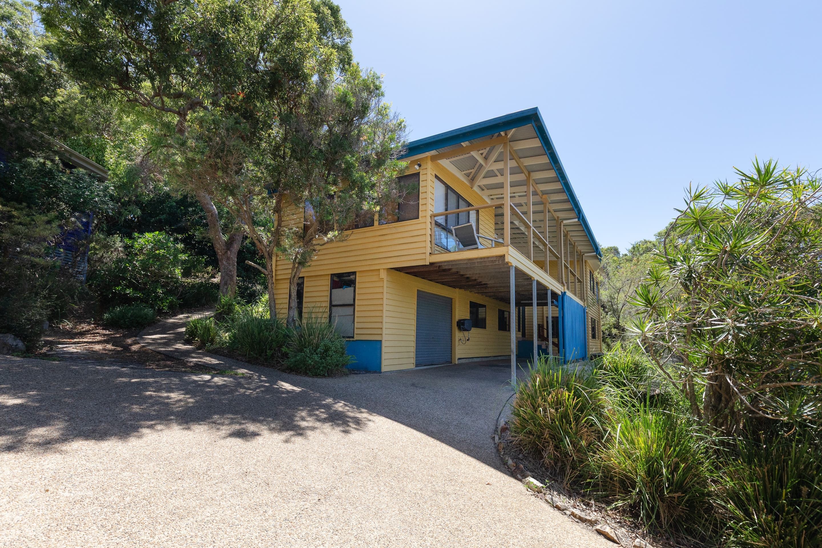 2/5 Baker Crt, Point Lookout - Image 1