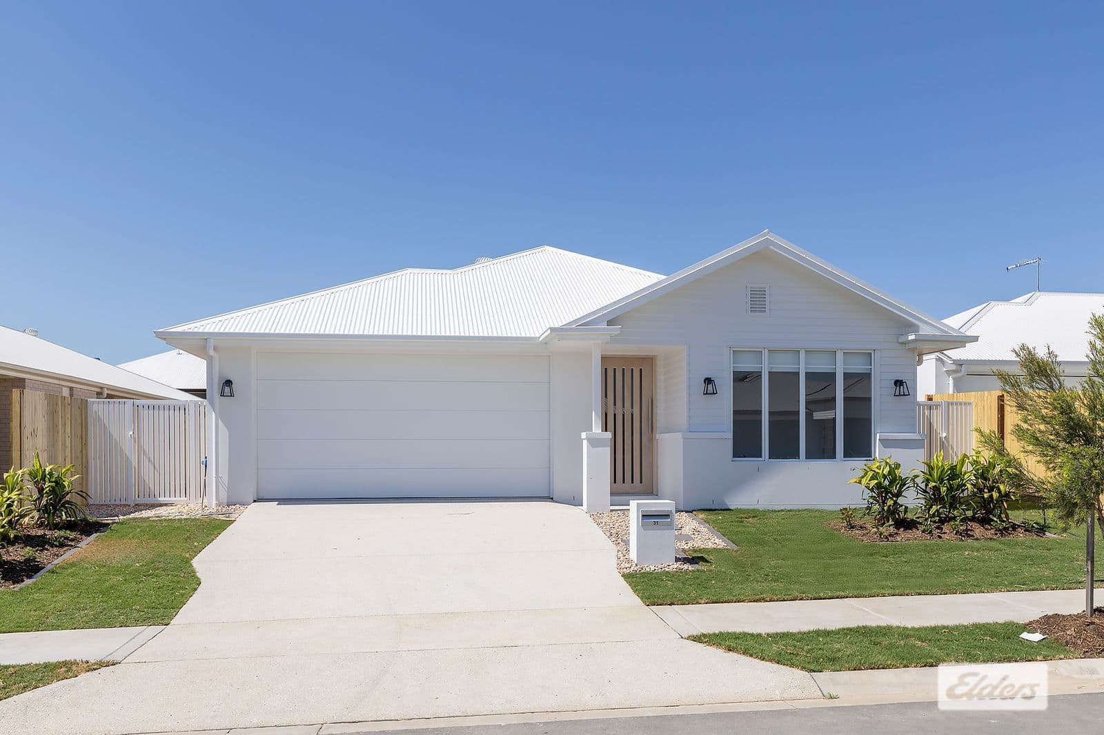31 Tully Circuit, Redland Bay, Redland Bay — photo 1 of 5