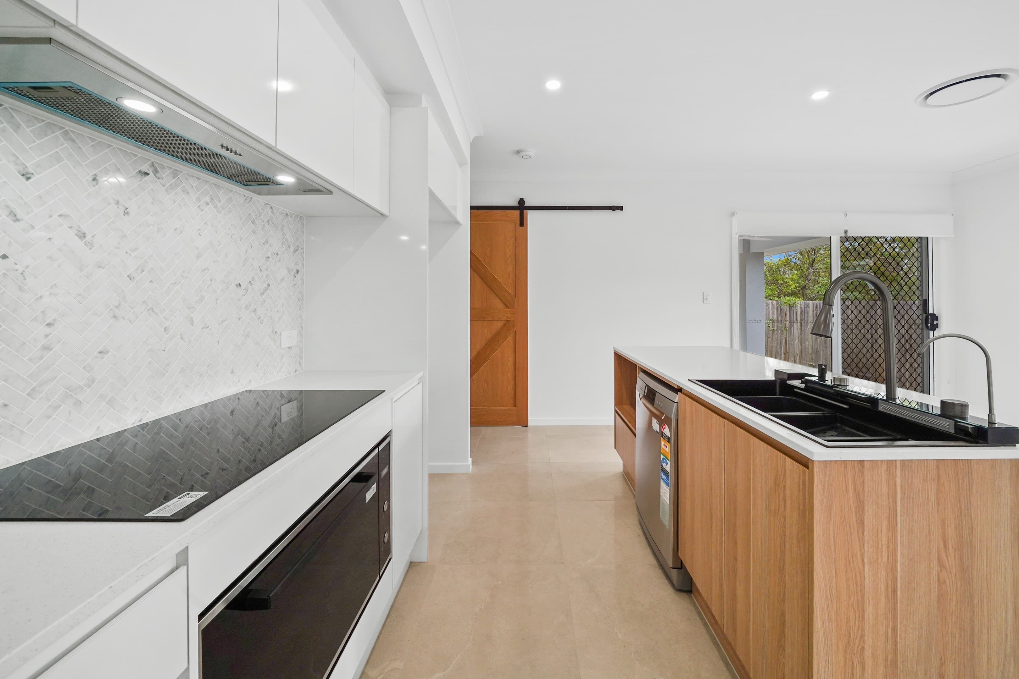 26 Tejo Street, Holmview, Holmview — photo 1 of 5