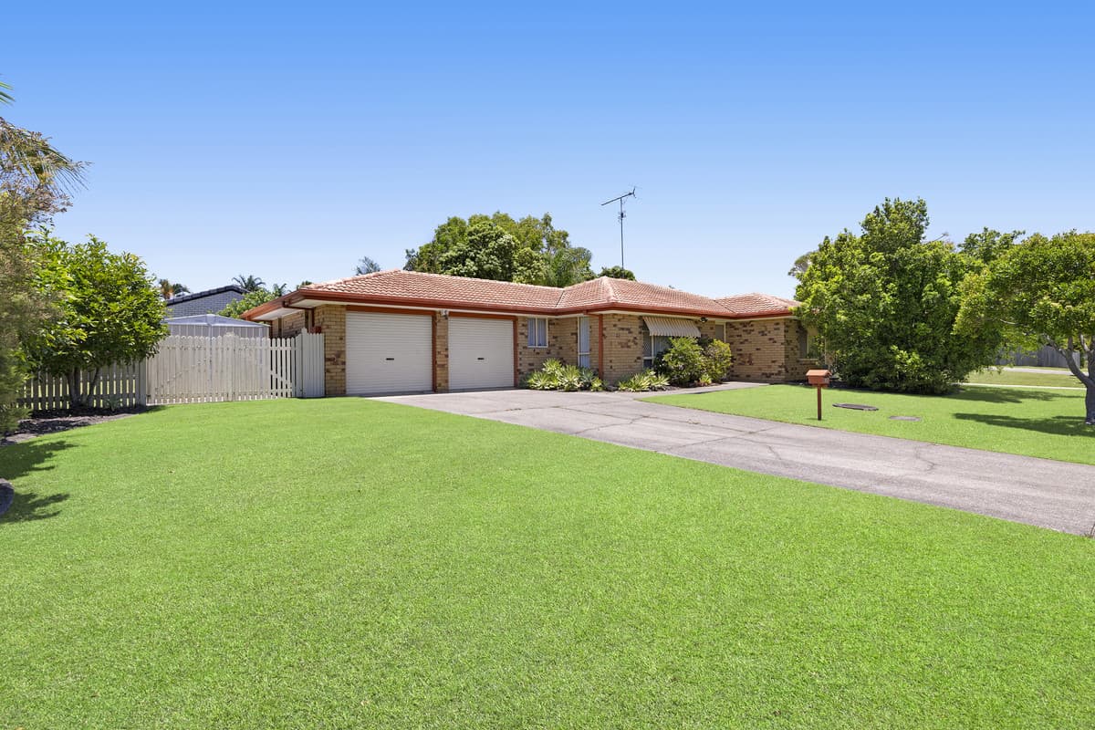 32 Oramba Street, Currimundi, Currimundi — photo 1 of 5