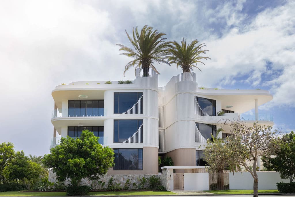 8 Oceania Way, Paradise Point - Image 1