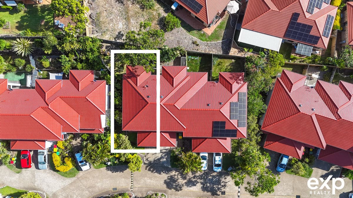 501/2 Gentian Drive, Arundel - Image 1