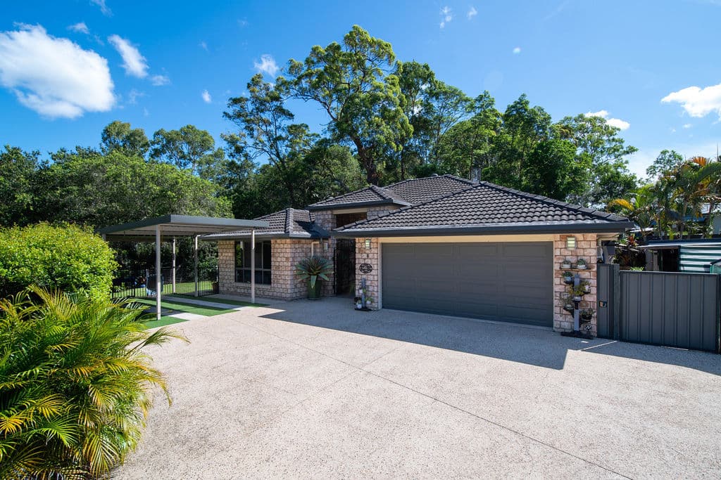 8 Treetop Court, Mooloolah Valley, Mooloolah Valley — photo 1 of 5