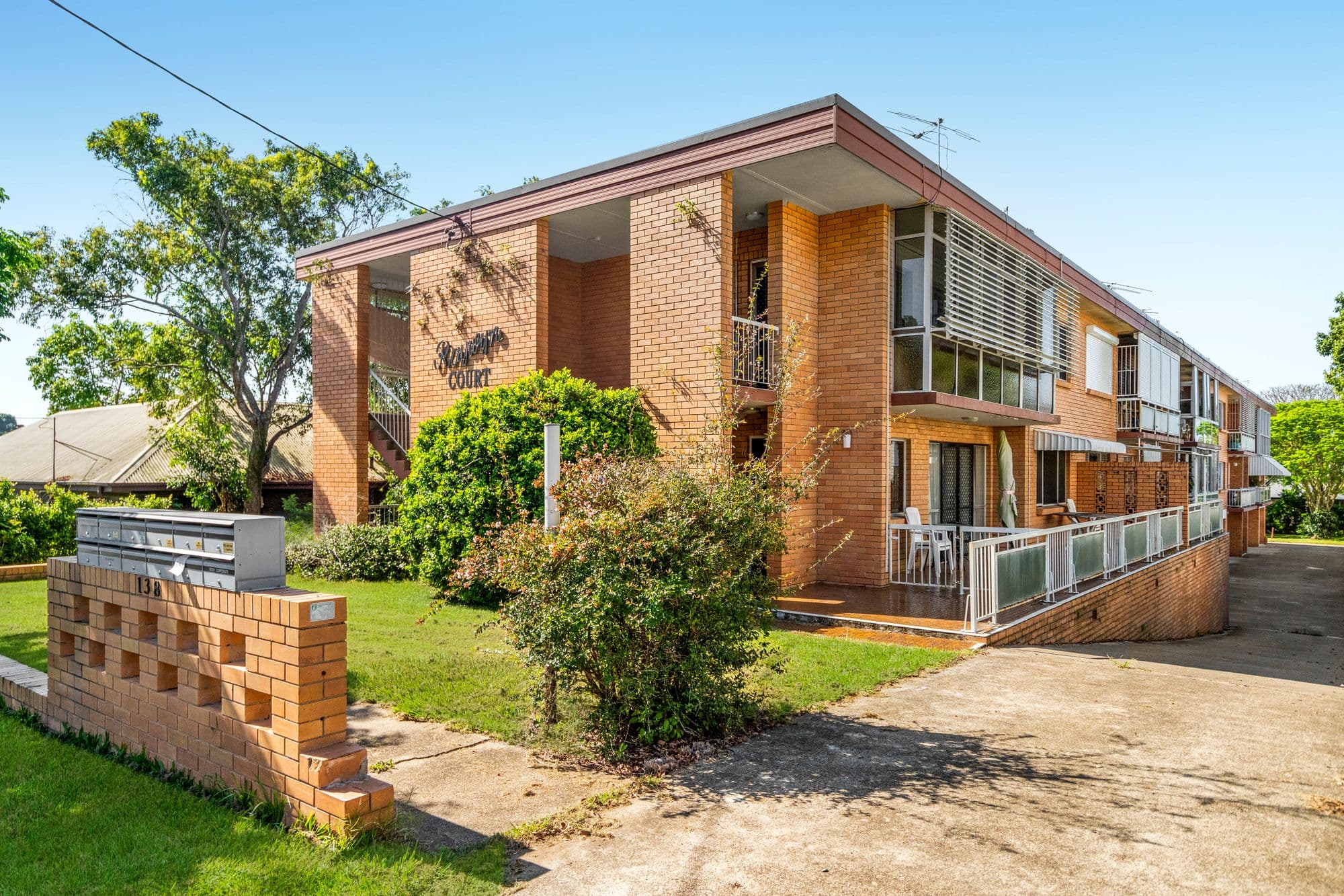 2/138 Chester Road, Annerley, Annerley — photo 1 of 5
