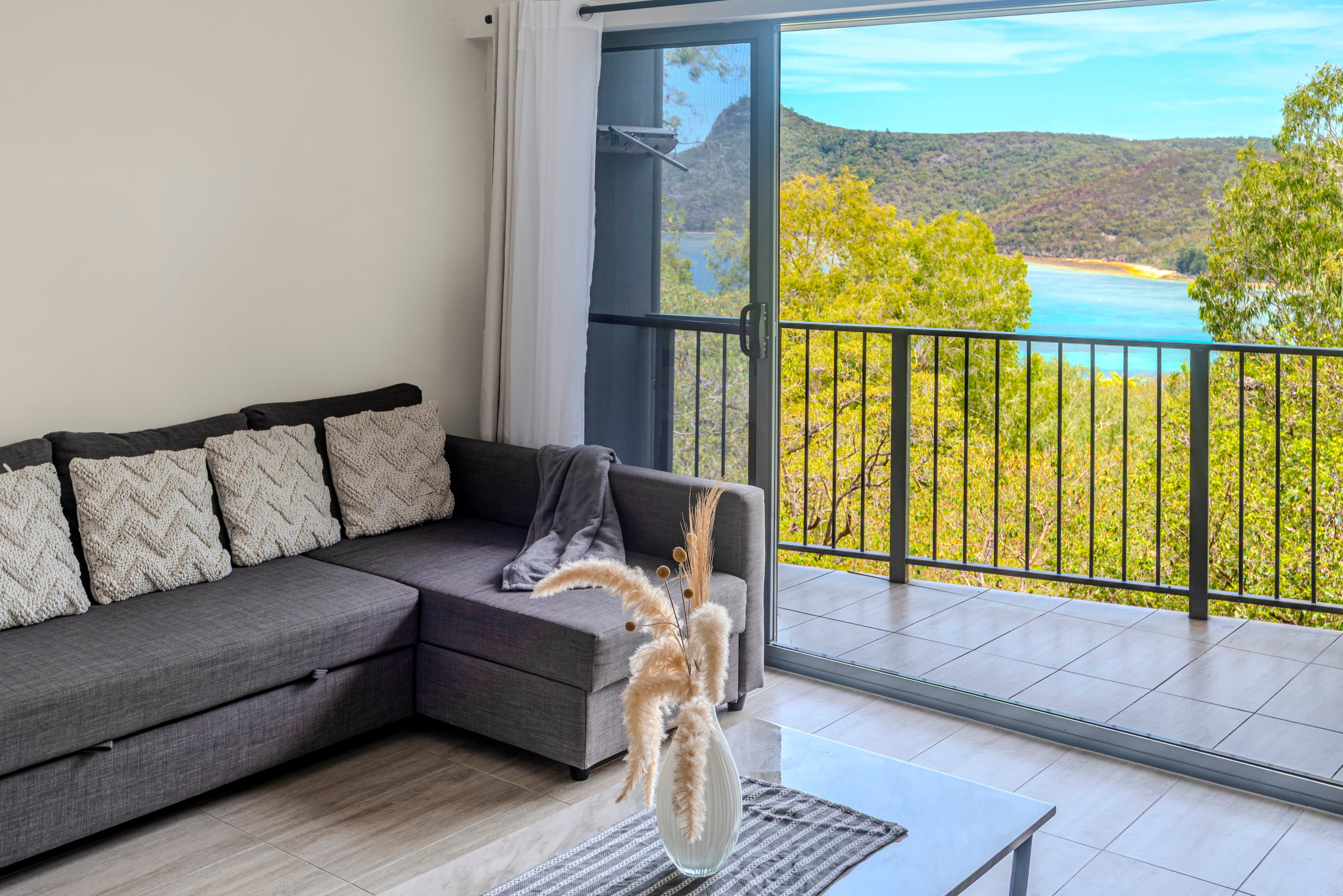 Baybreeze K/5 Eastview Lane, Hamilton Island — photo 1 of 5