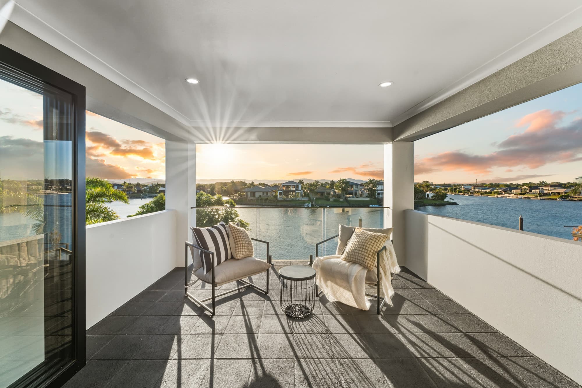 16 Saltair Grove, Helensvale - Image 1