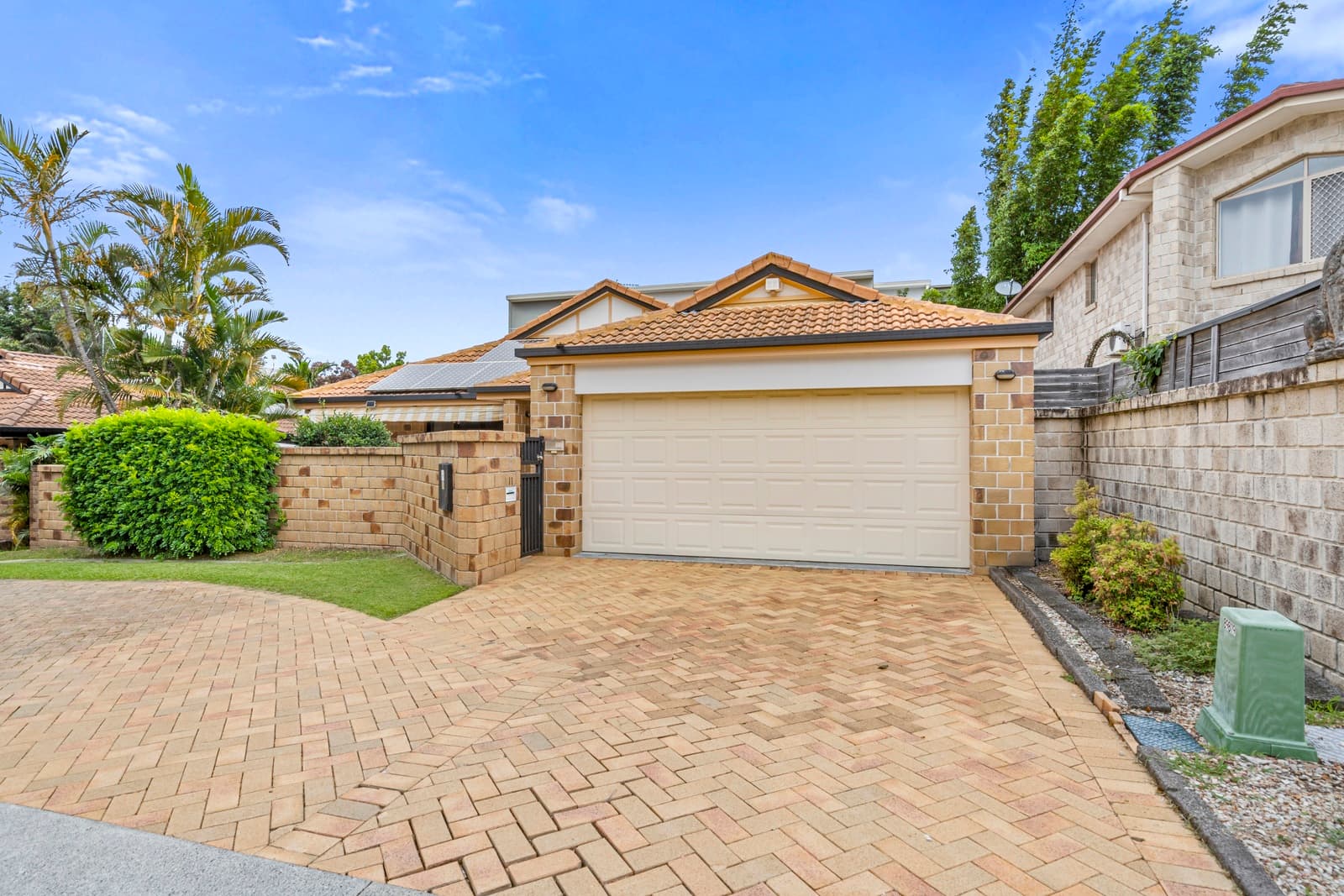 11 Sage Court, Runaway Bay, Runaway Bay — photo 1 of 5
