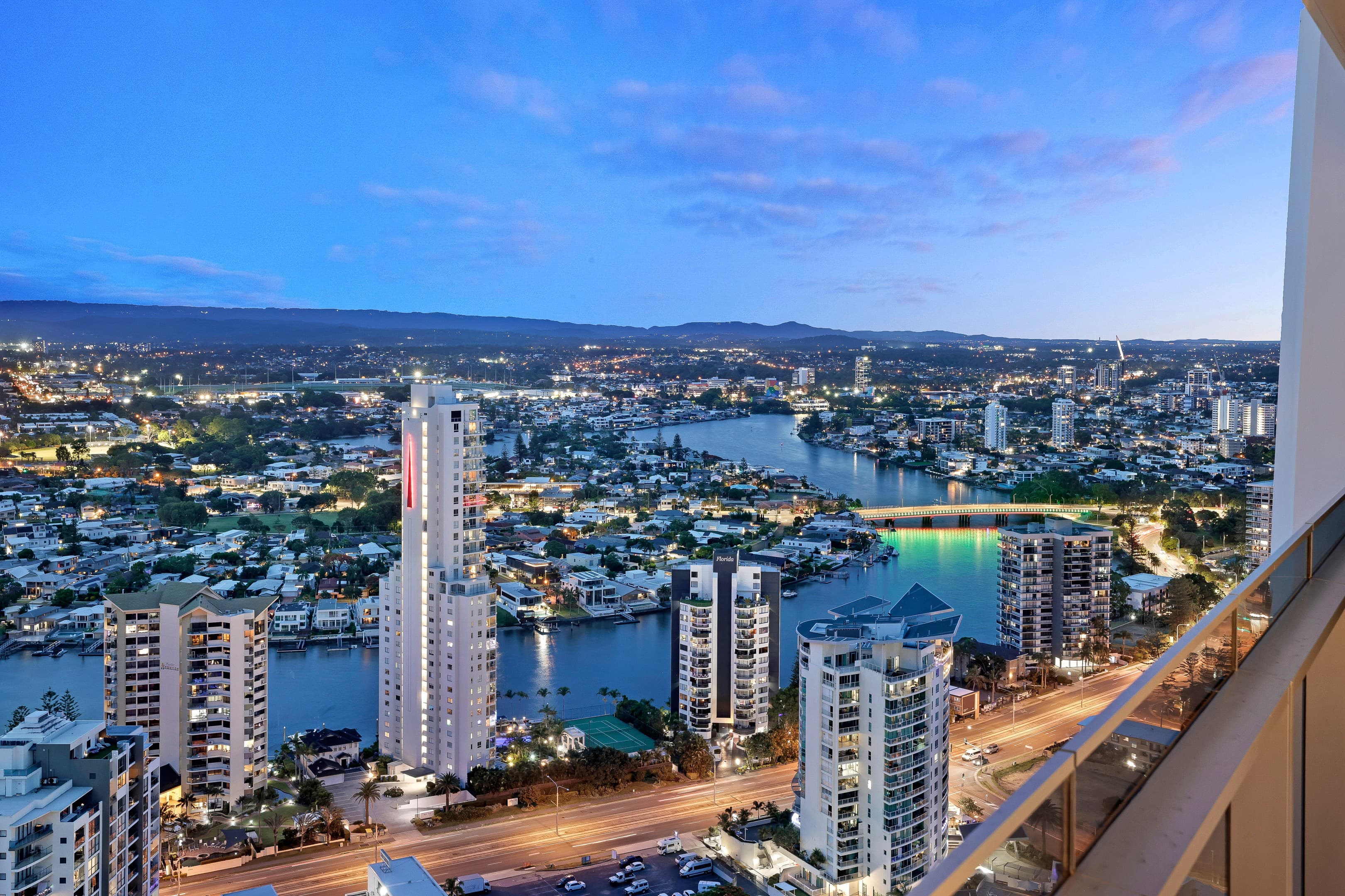 13505/36 Old Burleigh Road, Surfers Paradise - Image 1