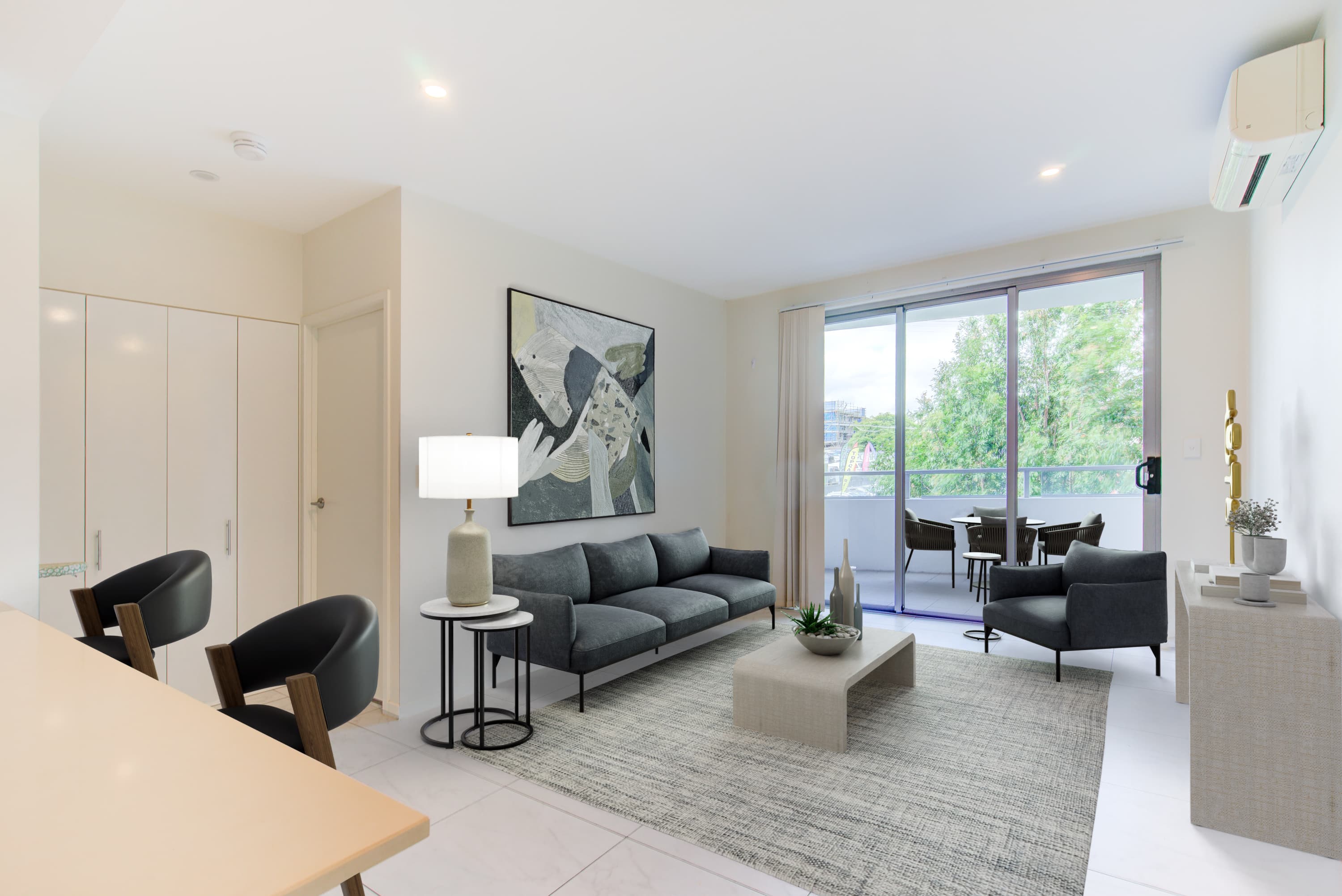 7/908 Logan Road, Holland Park West, Holland Park West — photo 1 of 5