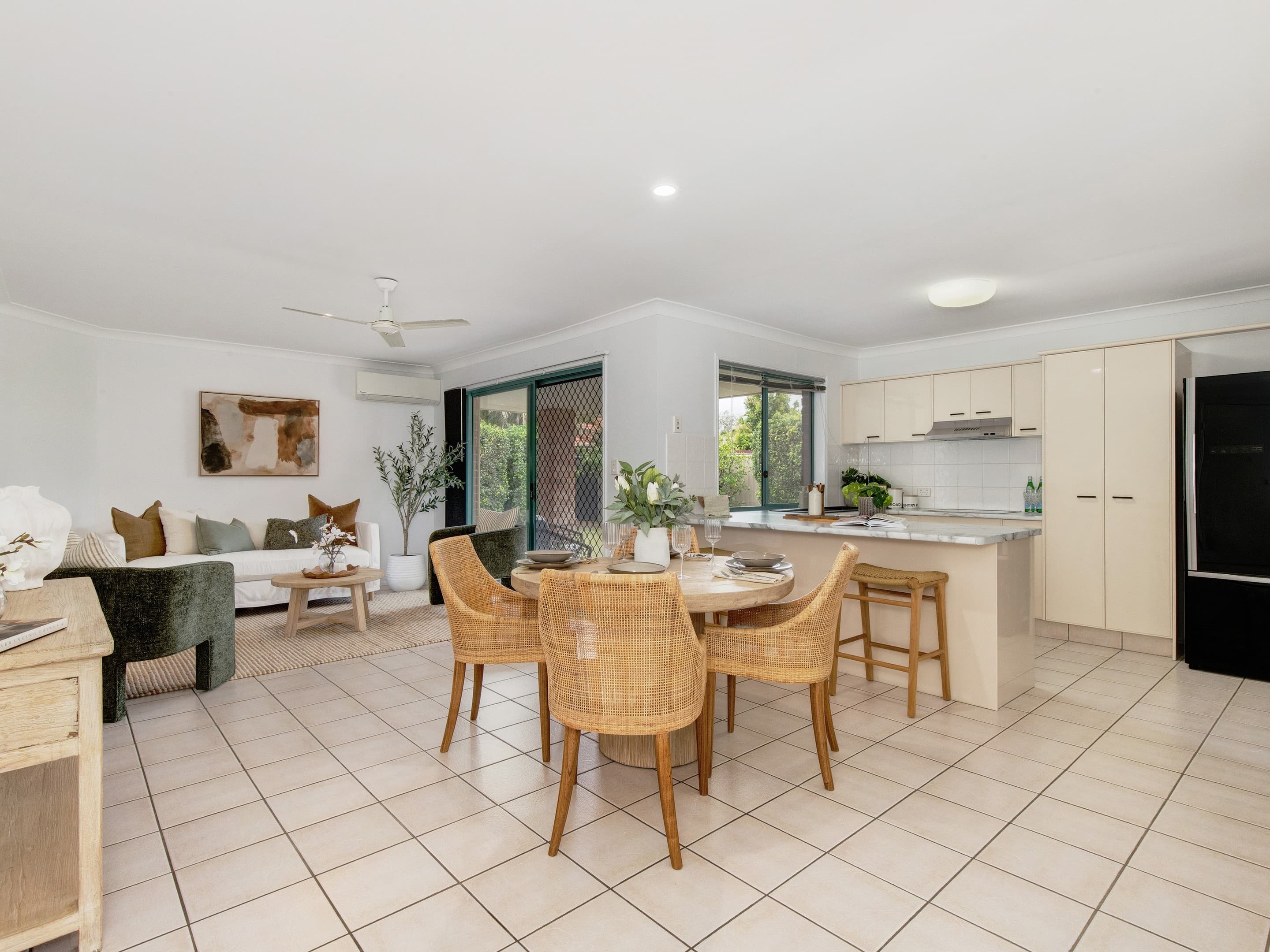 8 Rushton Court, Merrimac — photo 1 of 5