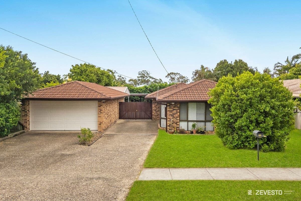9 Enford Street, Hillcrest, Hillcrest — photo 1 of 5