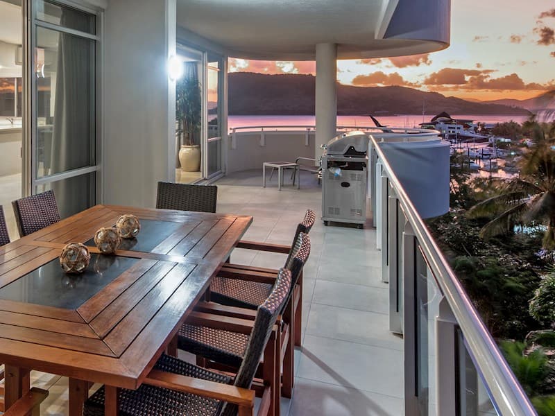 YHT 1/1 Marina Drive, Hamilton Island — photo 1 of 5