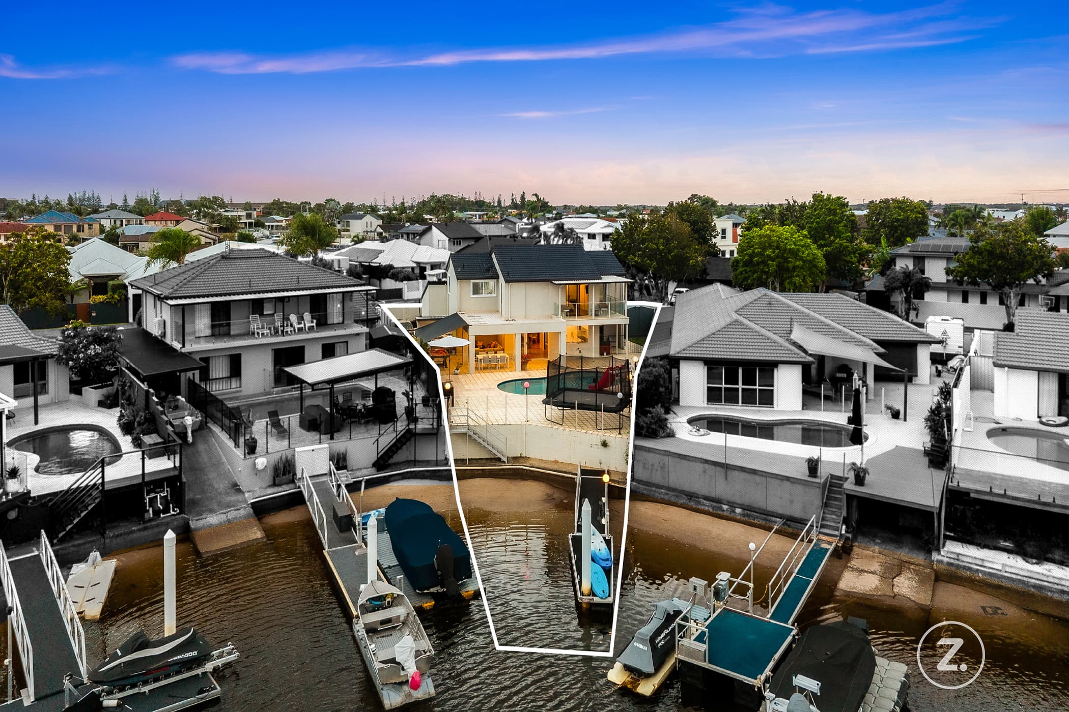 9 Erave Avenue, Runaway Bay — photo 1 of 5