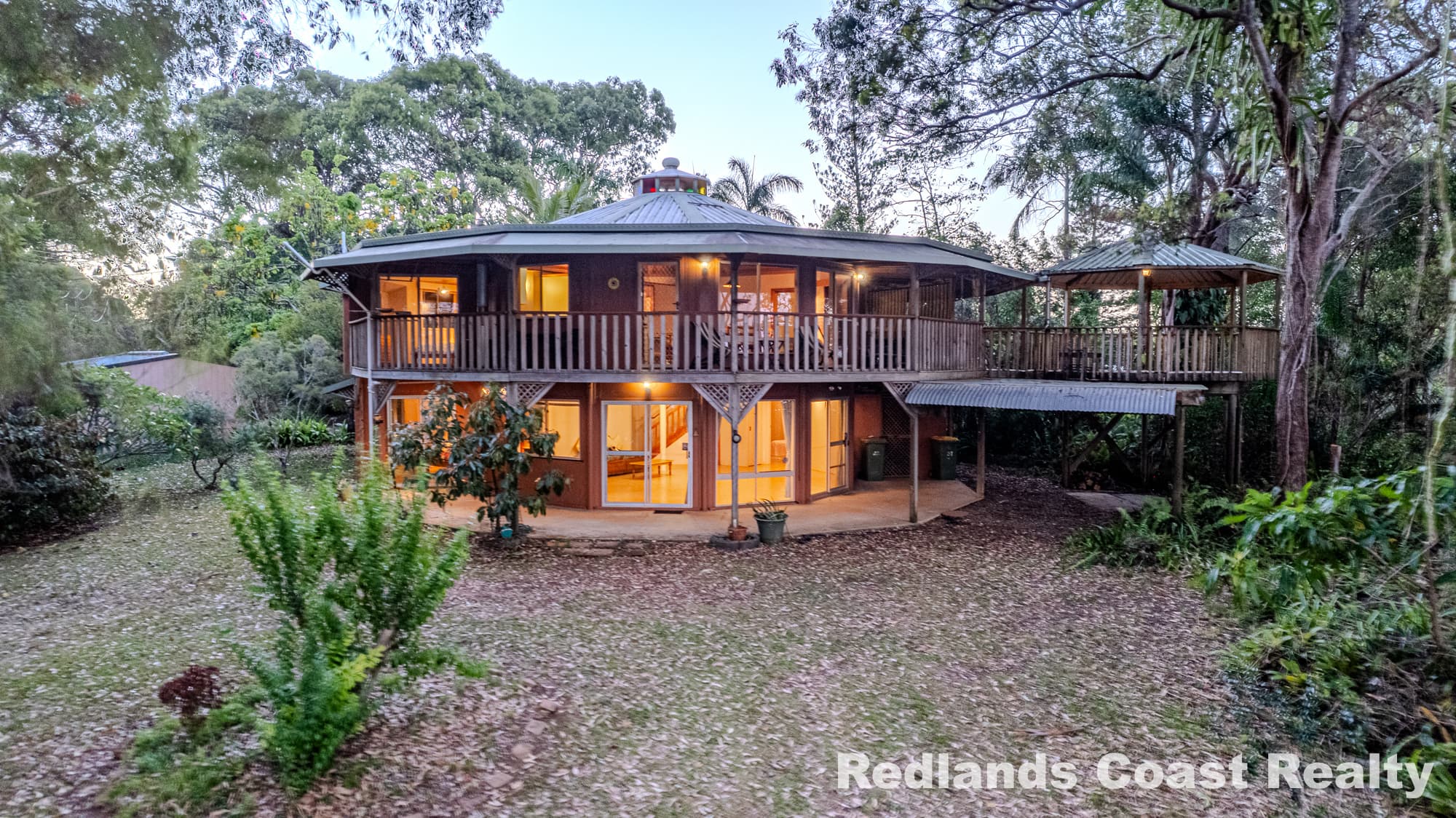 1 Clarke Terrace, Lamb Island - Image 1