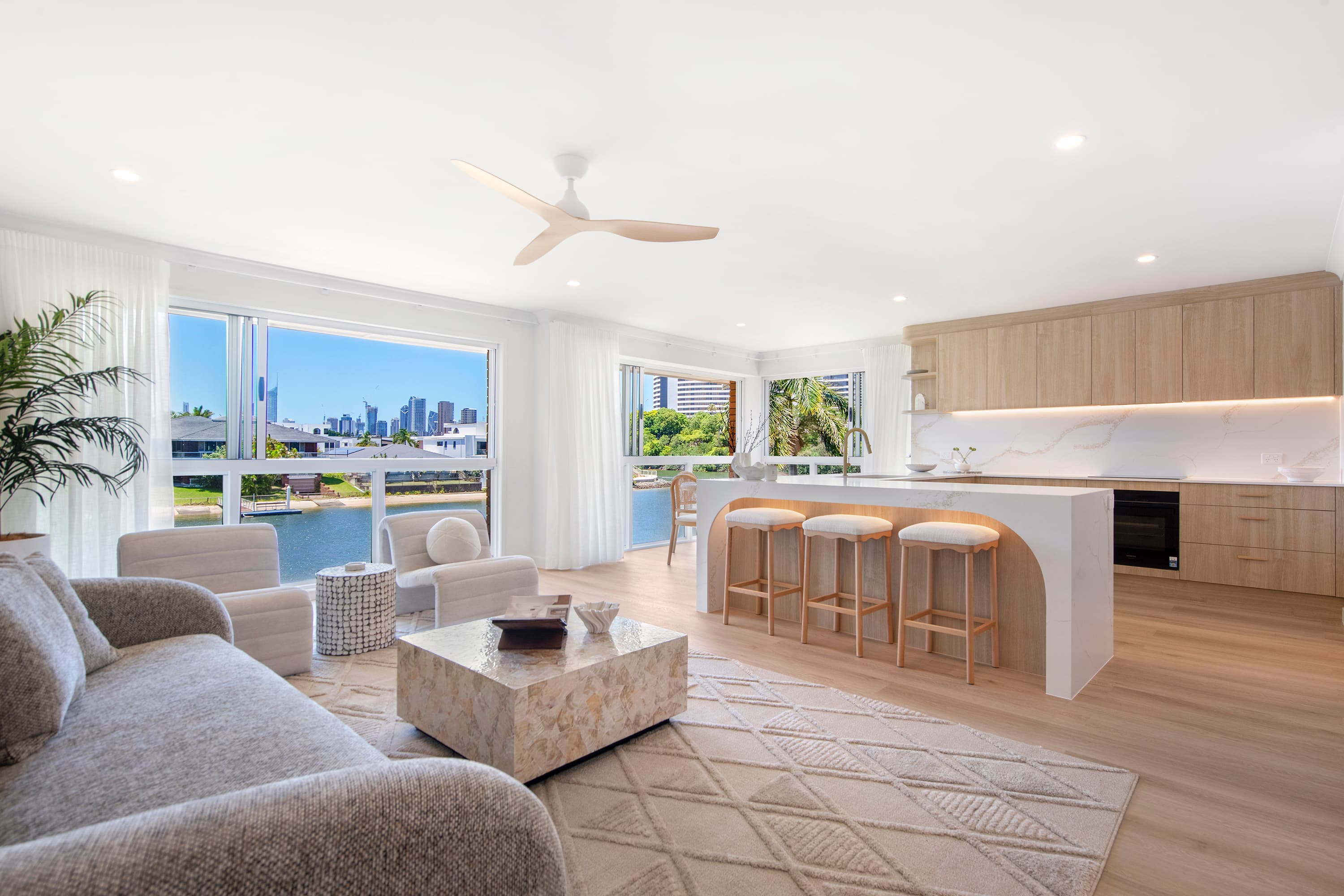 6/25-27 Hooker Boulevard, Broadbeach Waters, Broadbeach Waters — photo 1 of 5
