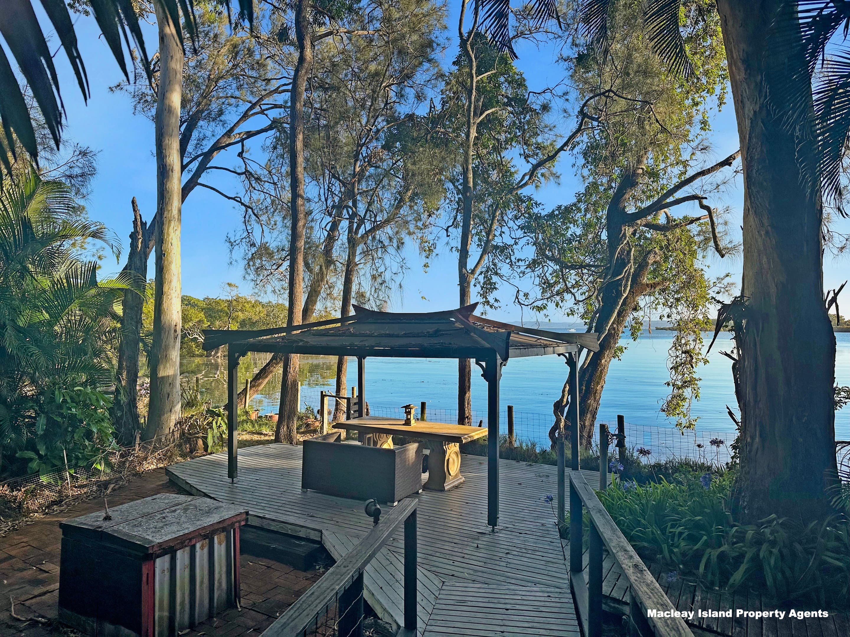 94 Timothy Street, Macleay Island, Macleay Island — photo 1 of 5