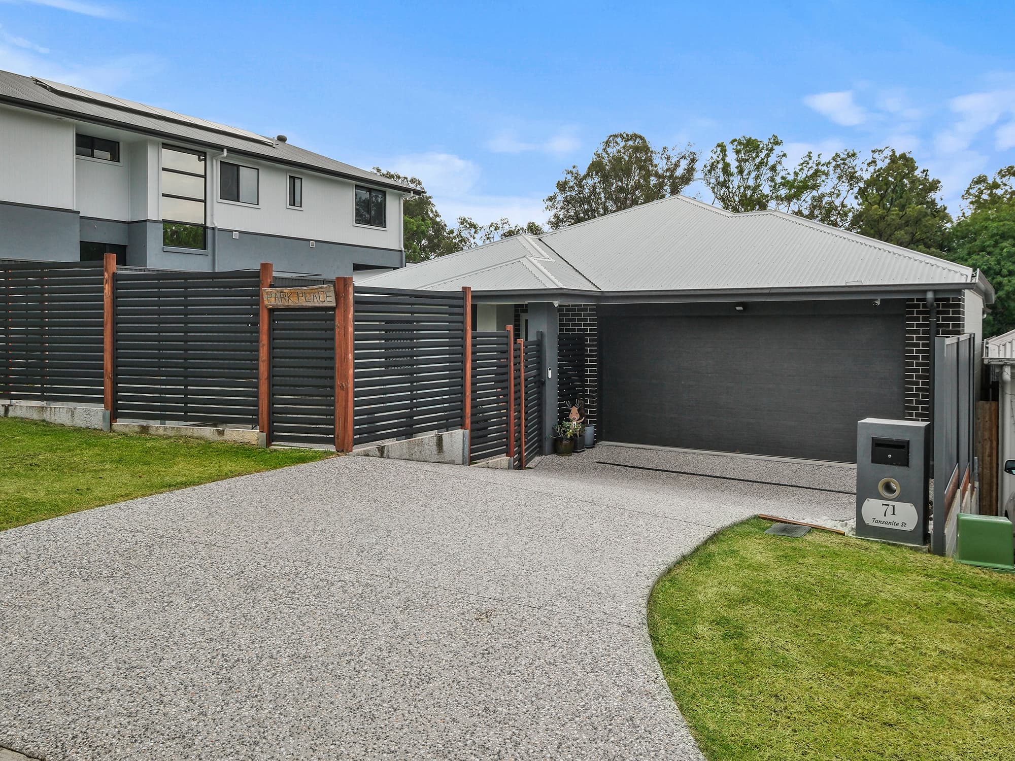 71 Tanzanite Street, Pallara, Pallara — photo 1 of 5