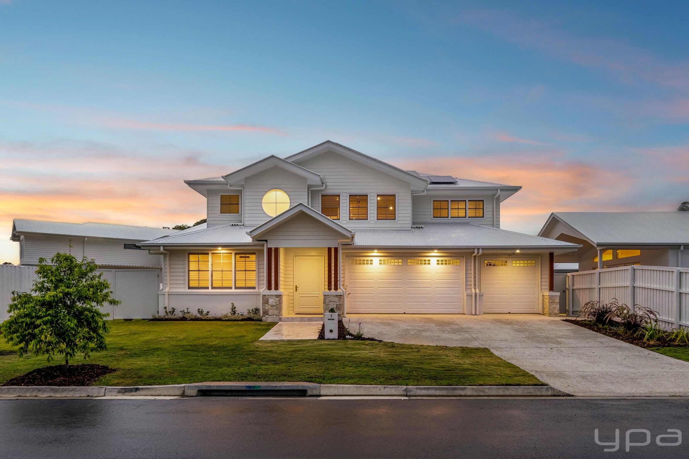 3 Suncove Court, Burleigh Heads, Burleigh Heads — photo 1 of 5