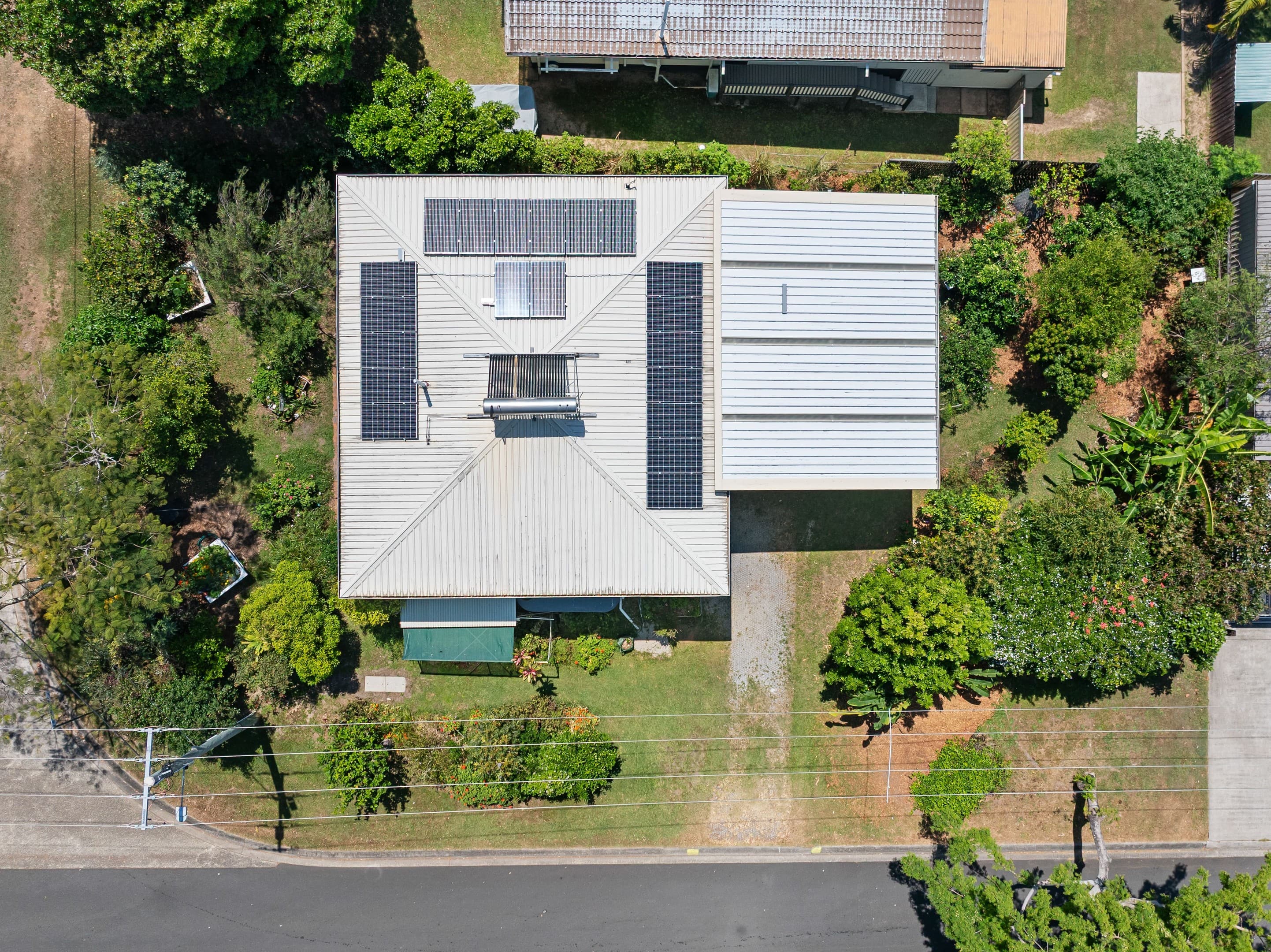 1 Orange Grove Street, Coochiemudlo Island, Coochiemudlo Island — photo 1 of 5