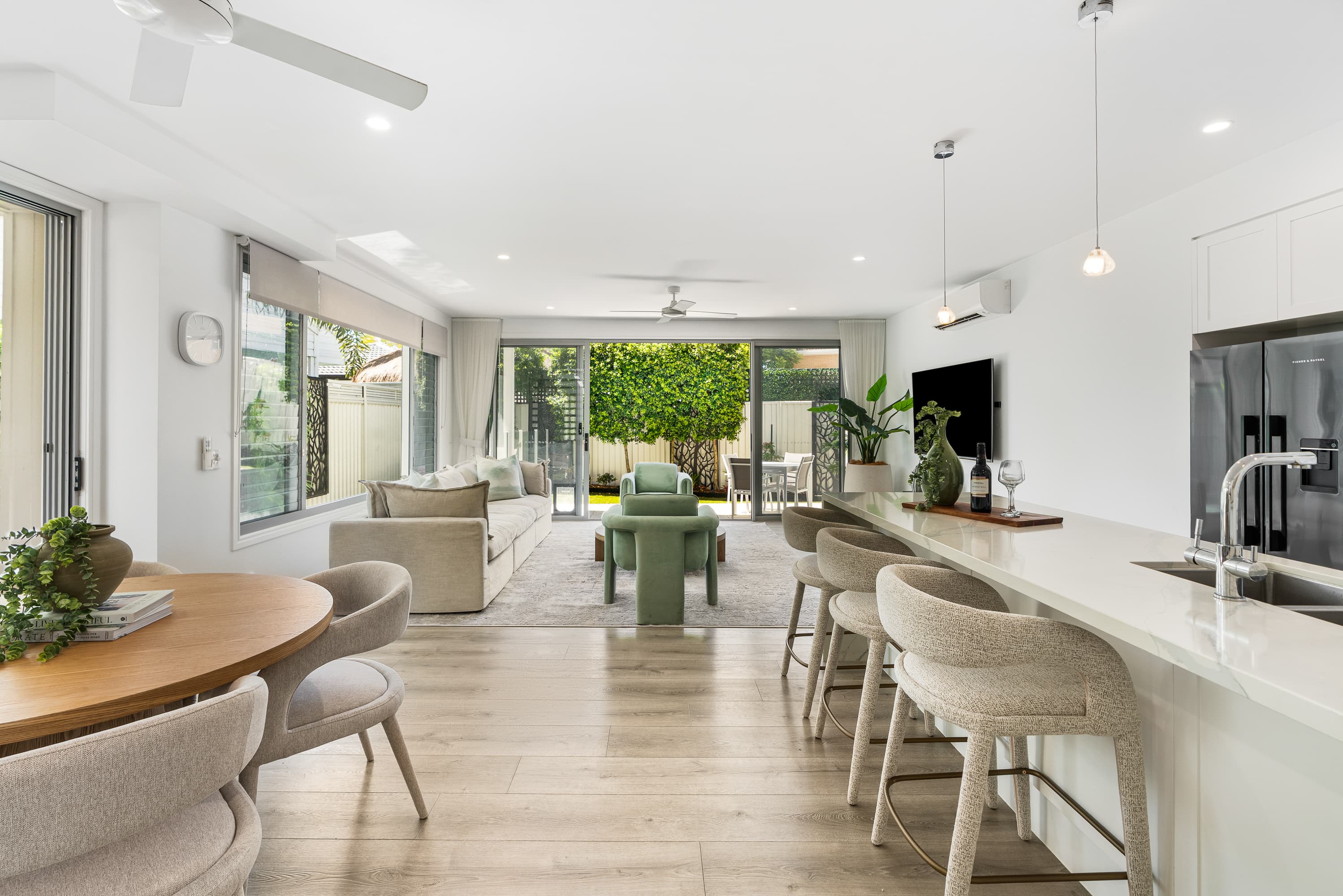 57 Boodera Road, Palm Beach — photo 1 of 5