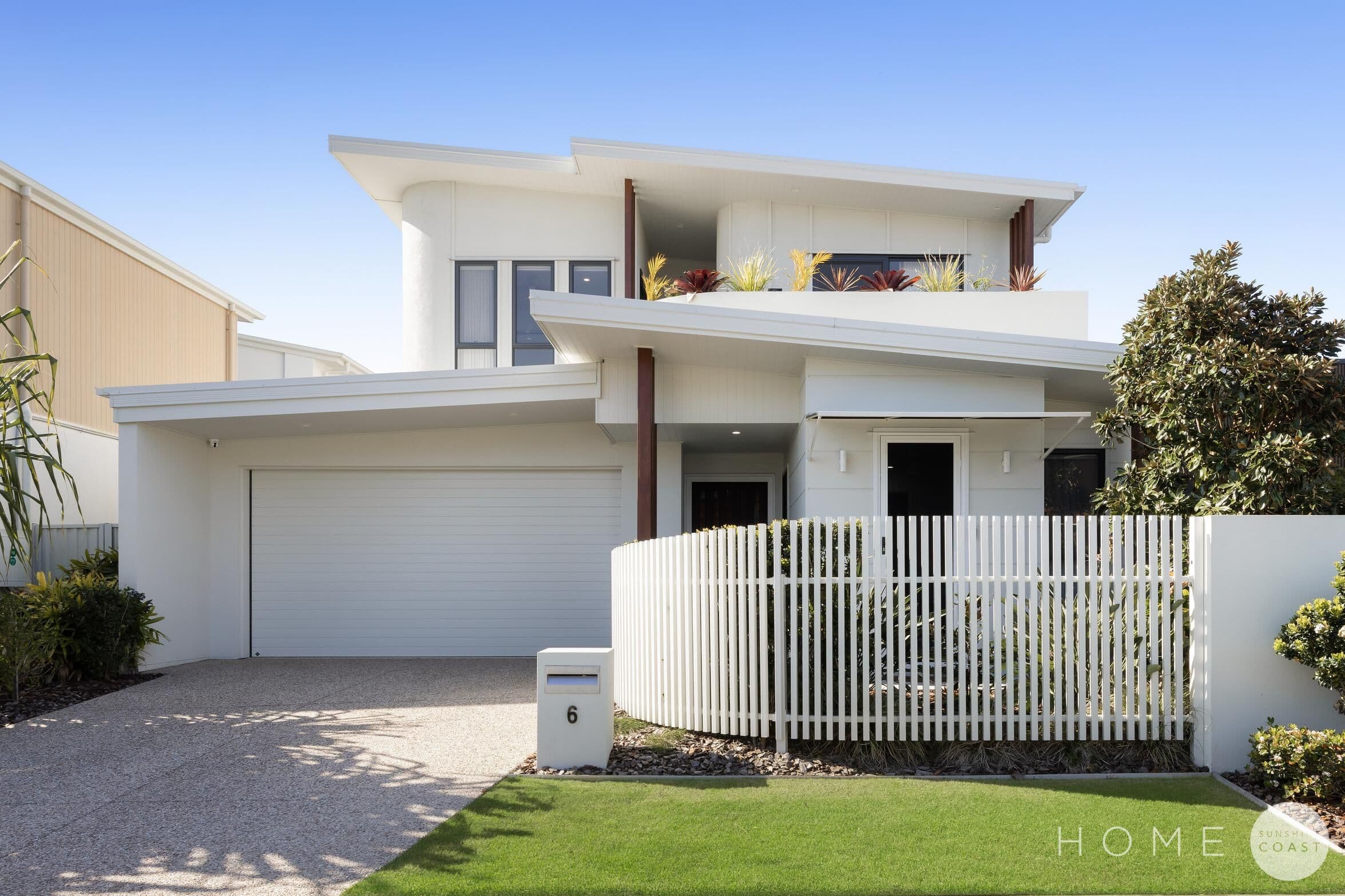6 Arlington Drive, Pelican Waters - Image 1