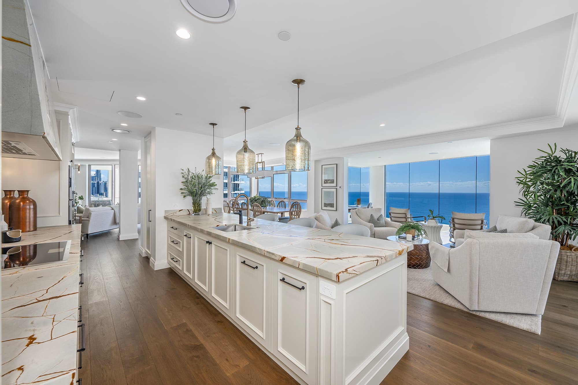 25/74-86 Old Burleigh Road, Surfers Paradise - Image 1