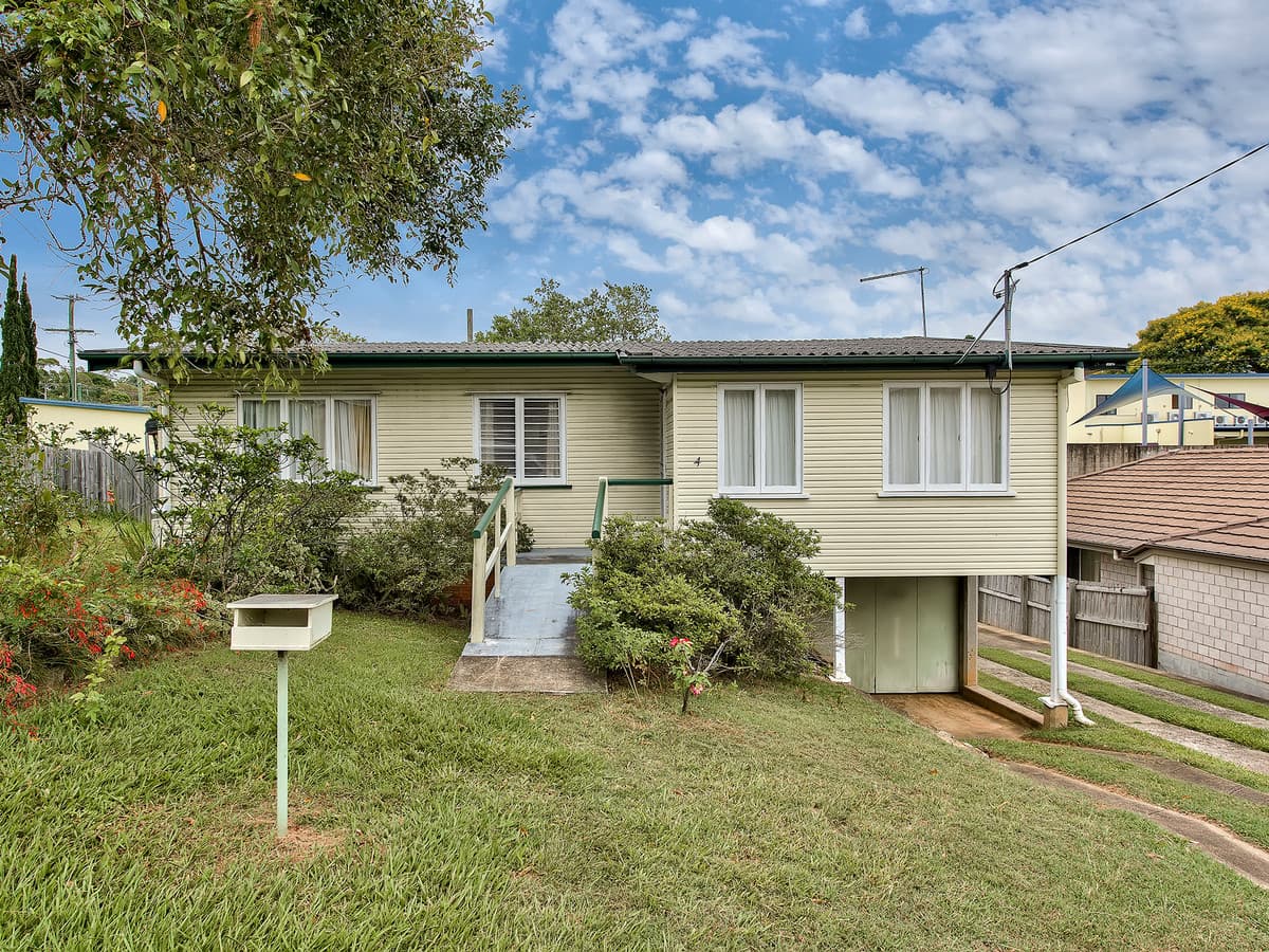 4 Cranbourne Street, Chermside West, Chermside West — photo 1 of 5