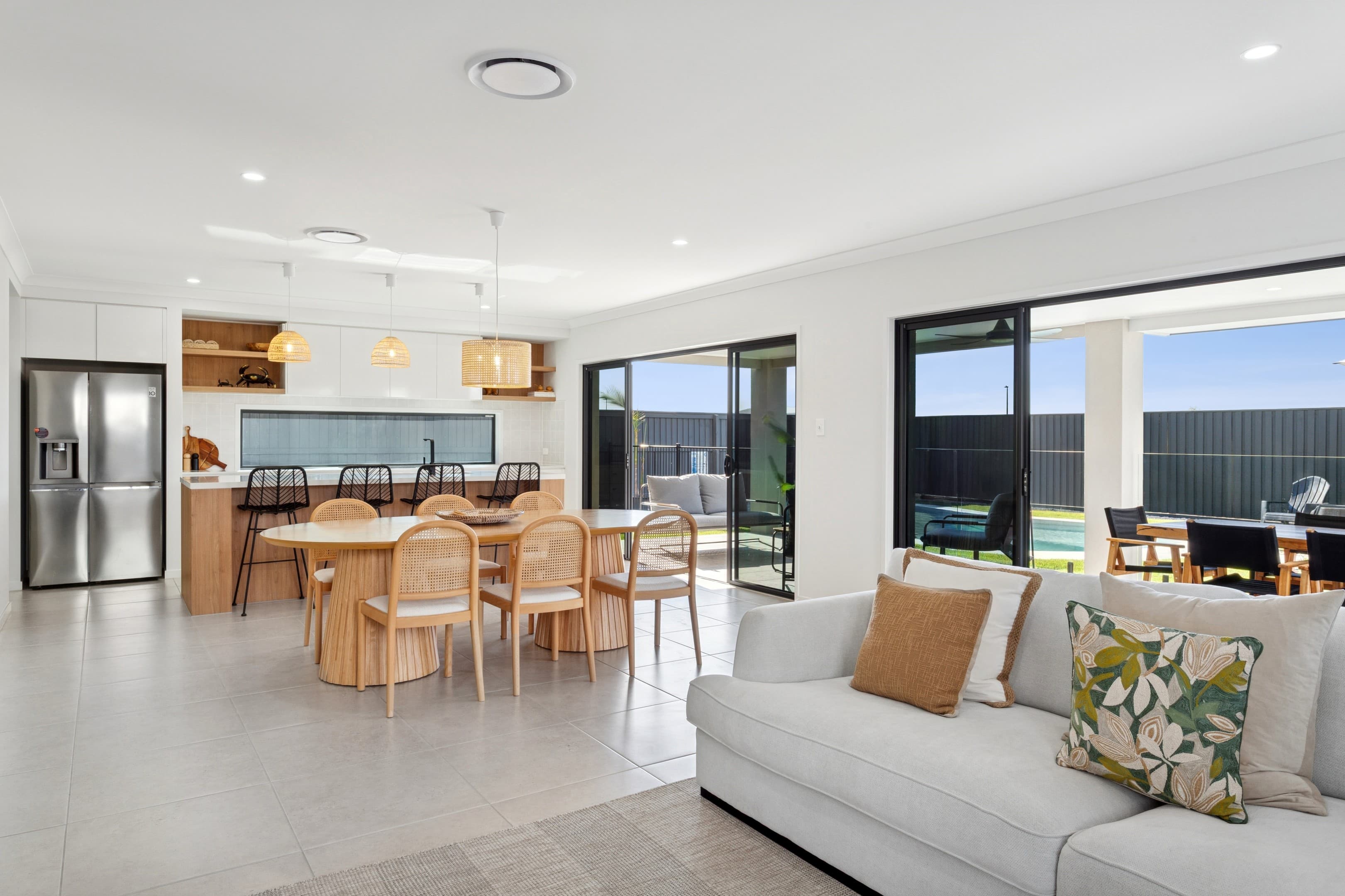 13 Poinciana Avenue, Nirimba — photo 1 of 5