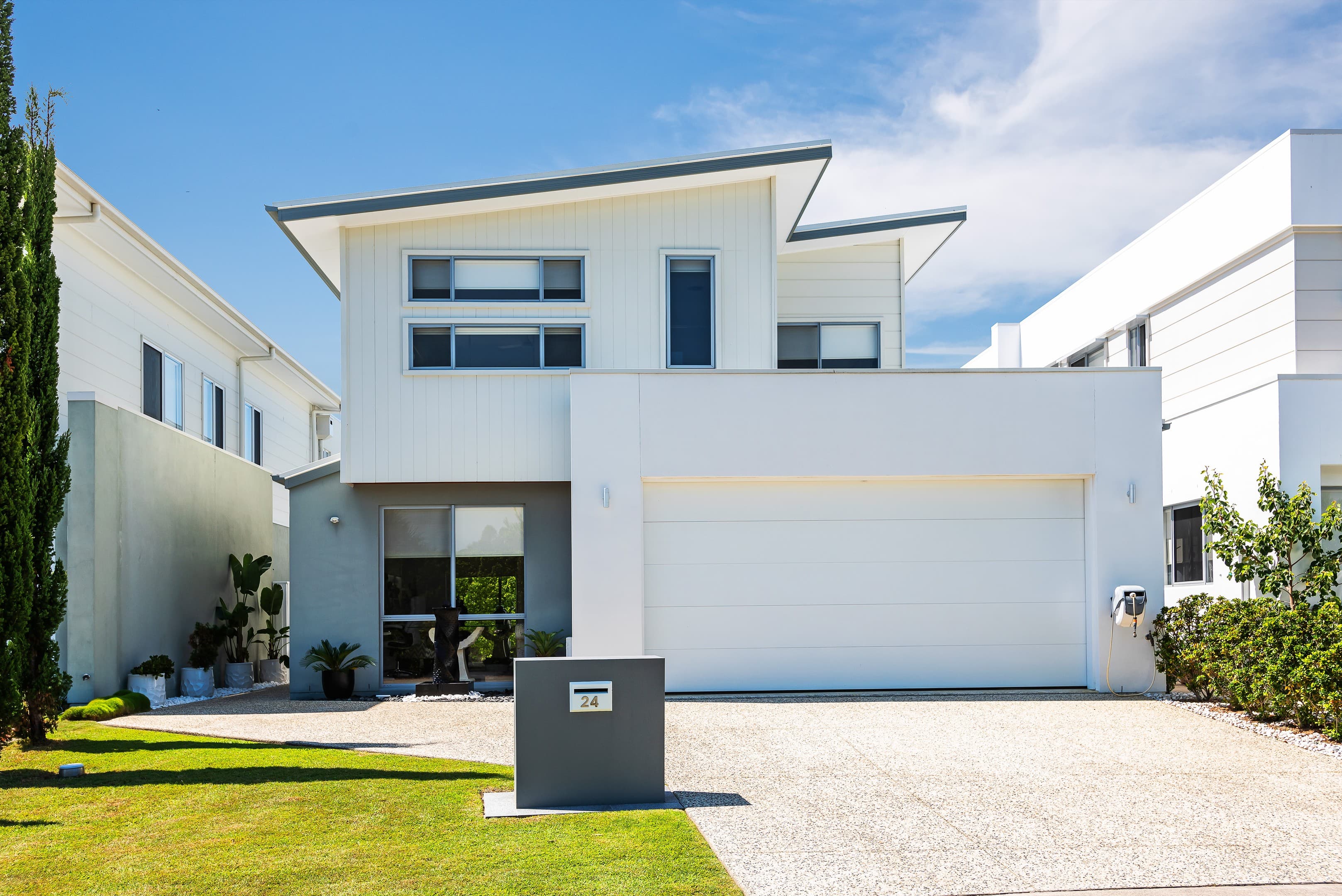 24 Santa Monica Boulevard, Hope Island - Image 1