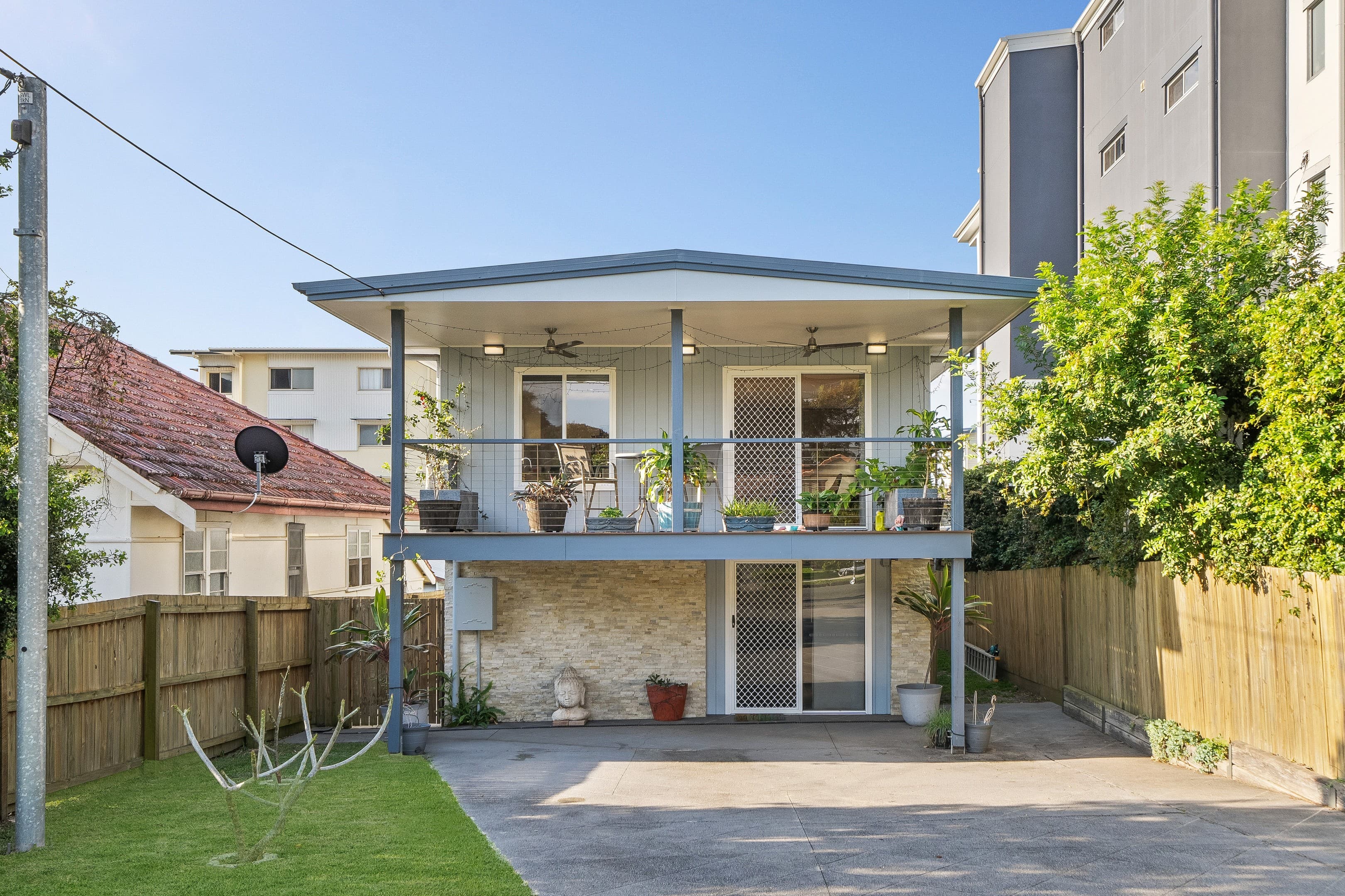 24a Dix Street, Redcliffe, Redcliffe — photo 1 of 5