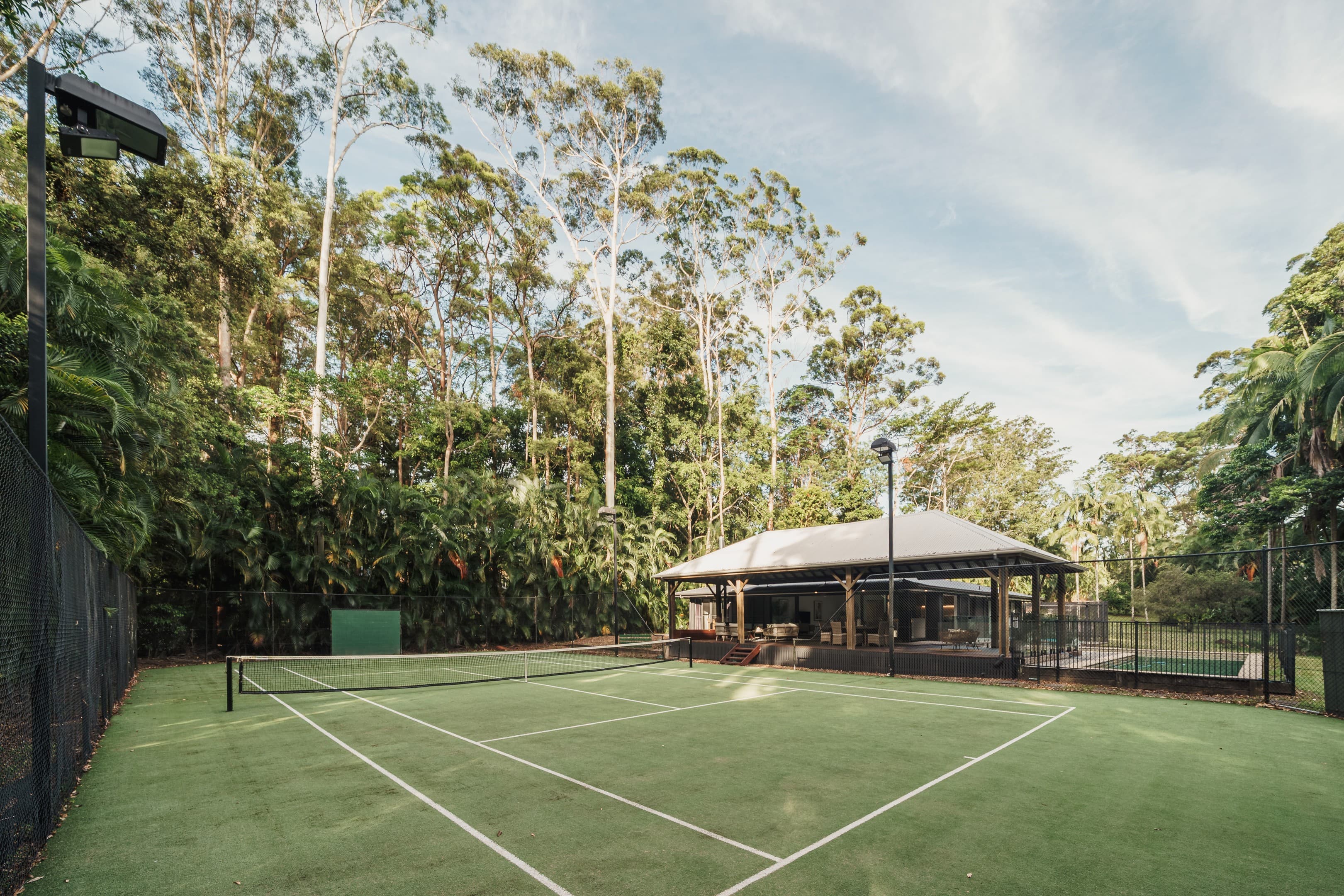 8 Firetail Court, Tanawha - Image 1