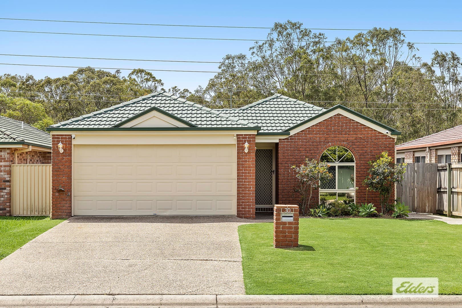 30 Allenby Drive, Meadowbrook, Meadowbrook — photo 1 of 5