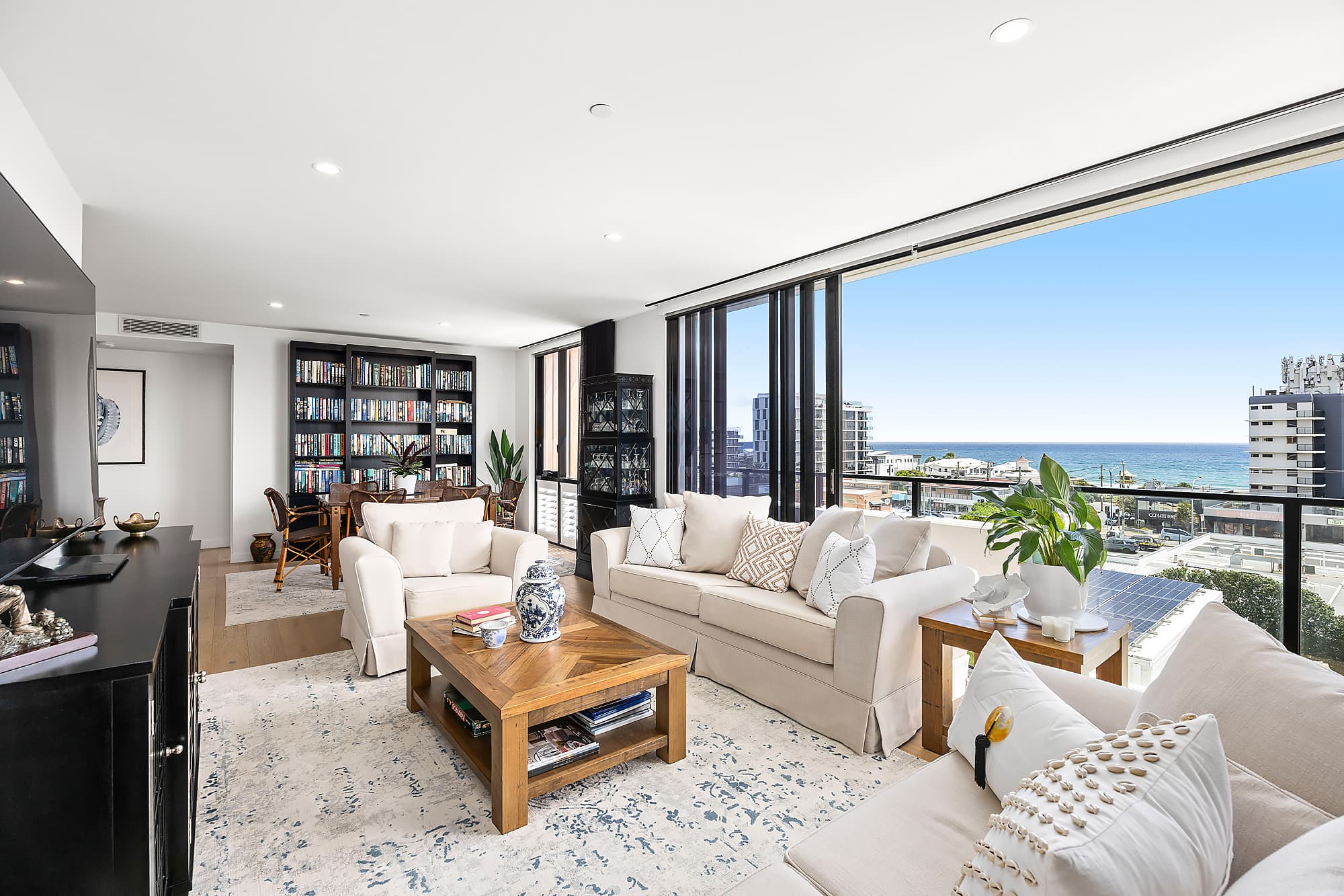 504/16 Seventh Avenue, Palm Beach - Image 1