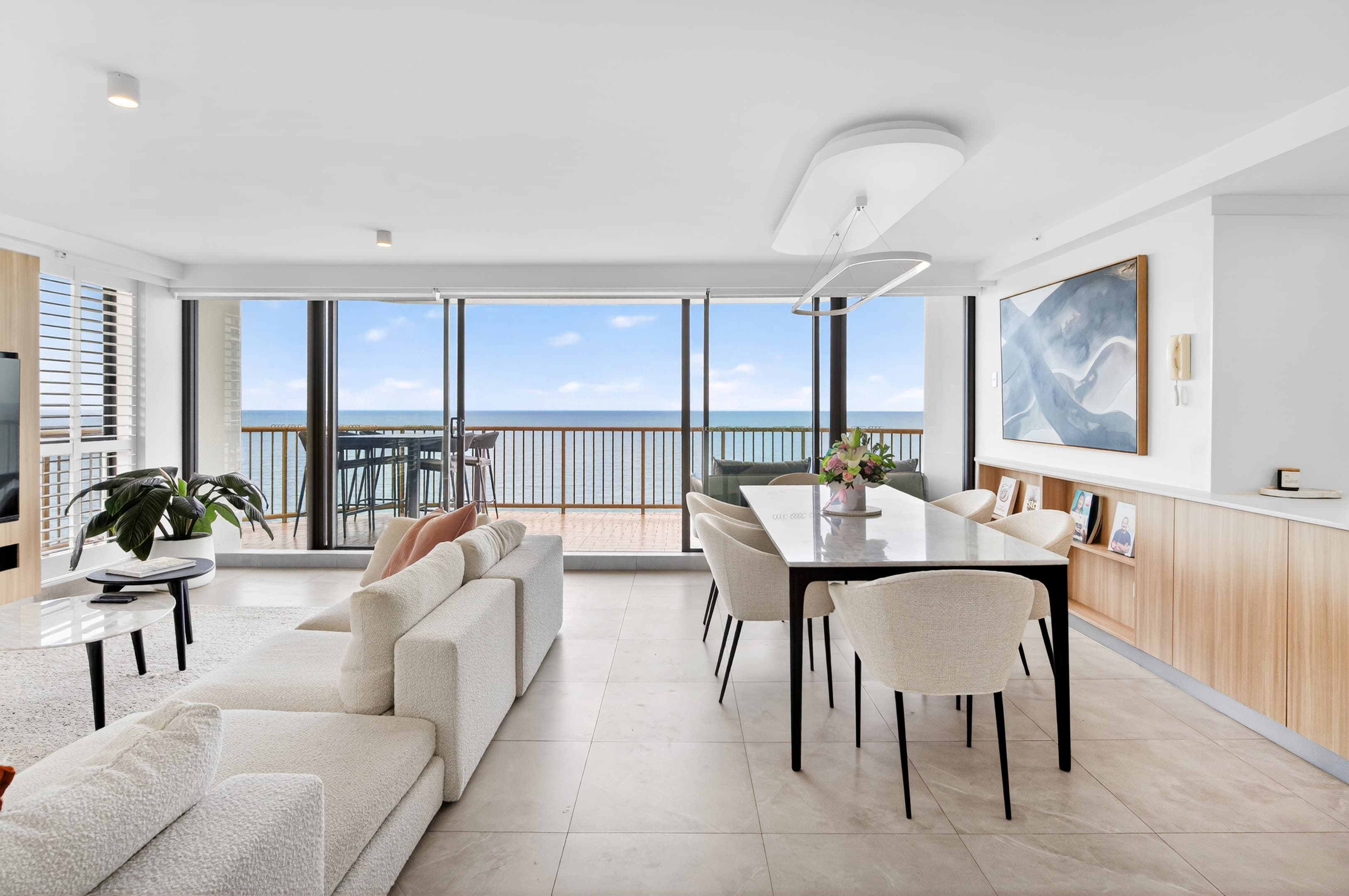 32G/80 The Esplanade, Surfers Paradise, Surfers Paradise — photo 1 of 5