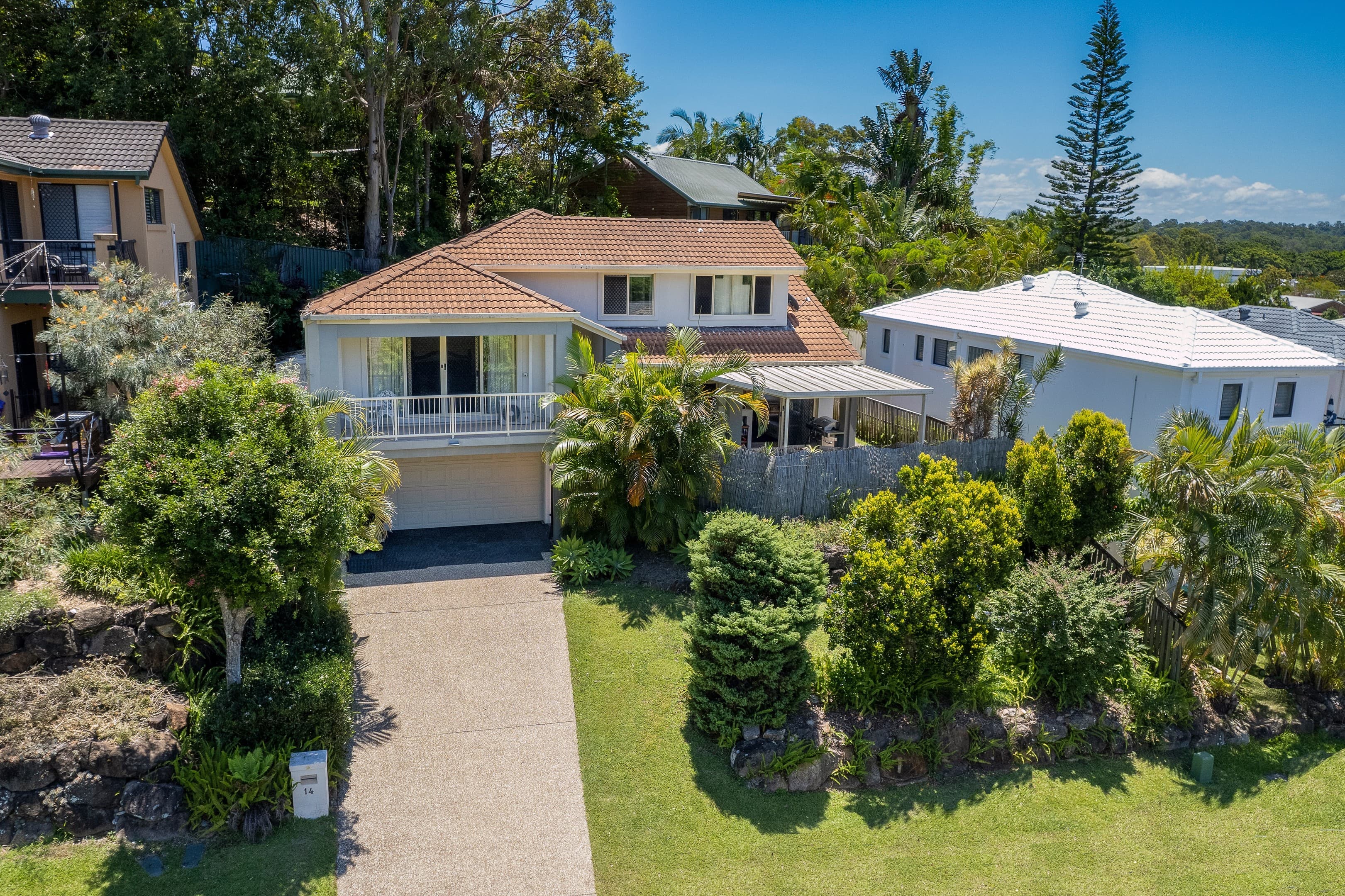 14 Wuruma Court, Elanora, Elanora — photo 1 of 5