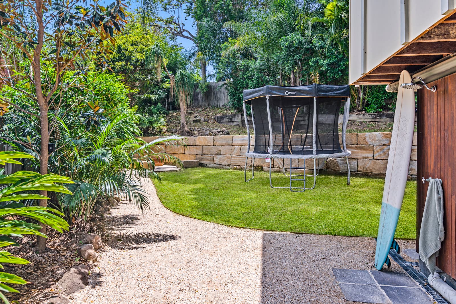 15 Alpha Avenue, Currumbin, Currumbin — photo 1 of 5