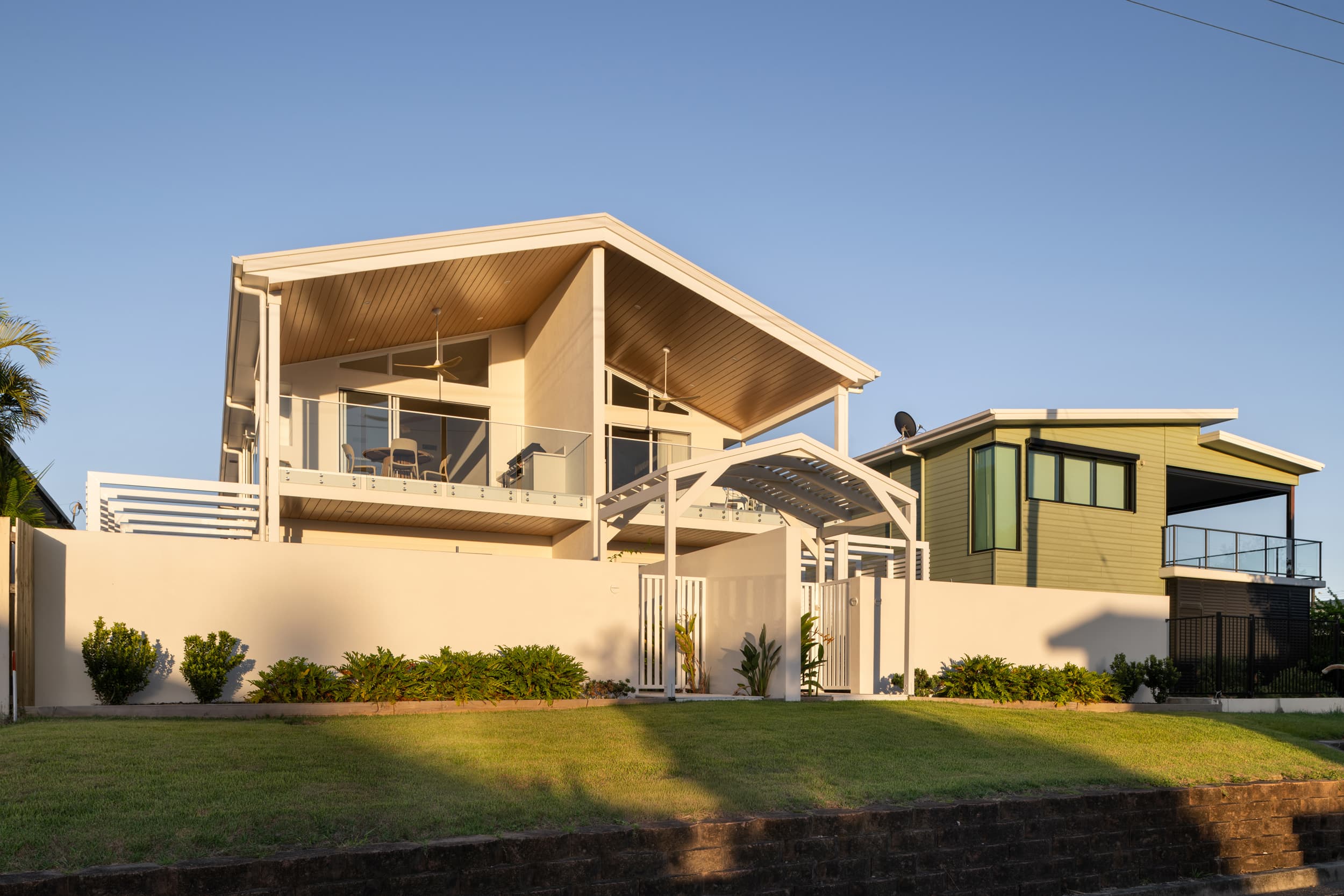 1/5 Jean Street, Dicky Beach, Dicky Beach — photo 1 of 5