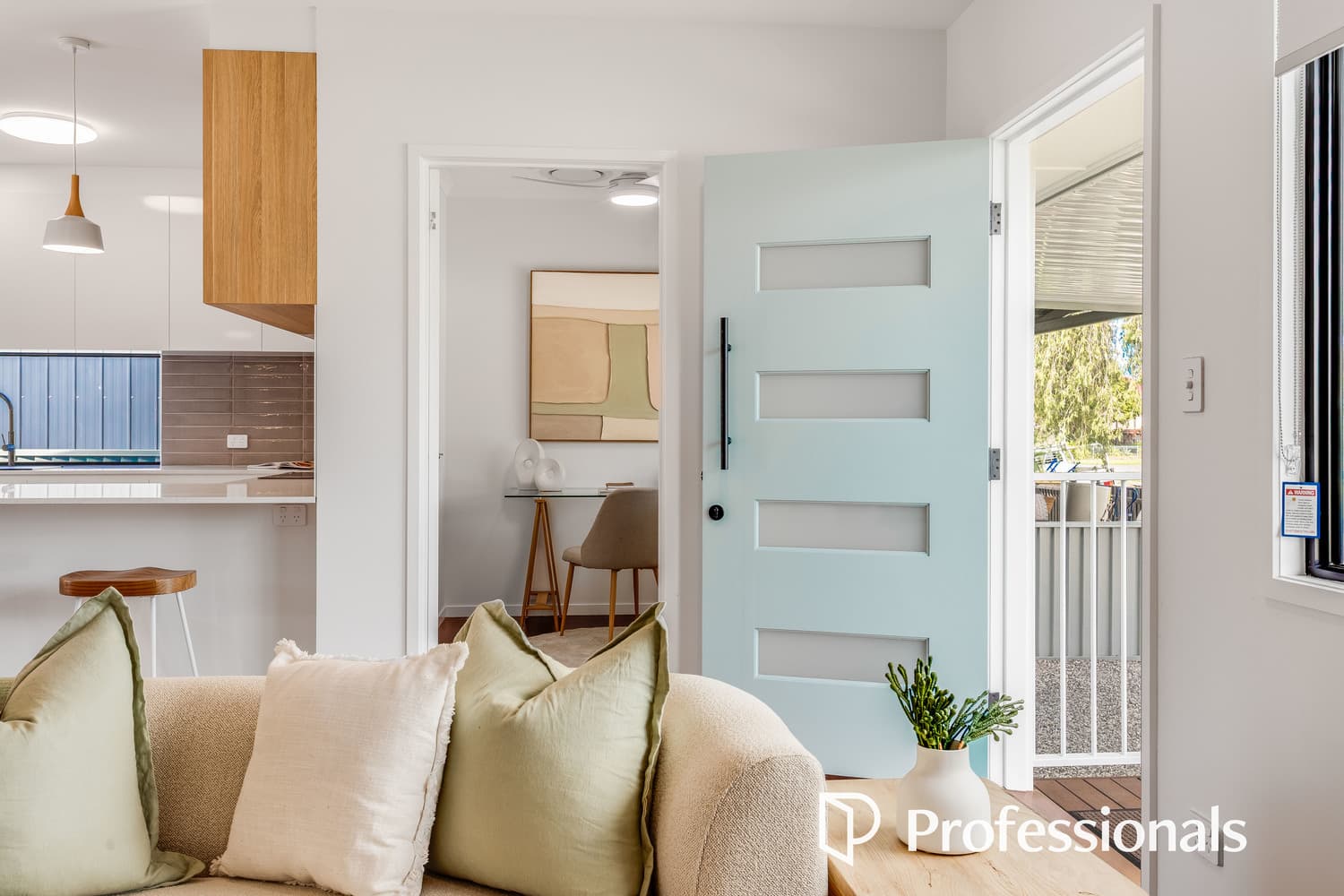 70 Albury Street, Deagon, Deagon — photo 1 of 5