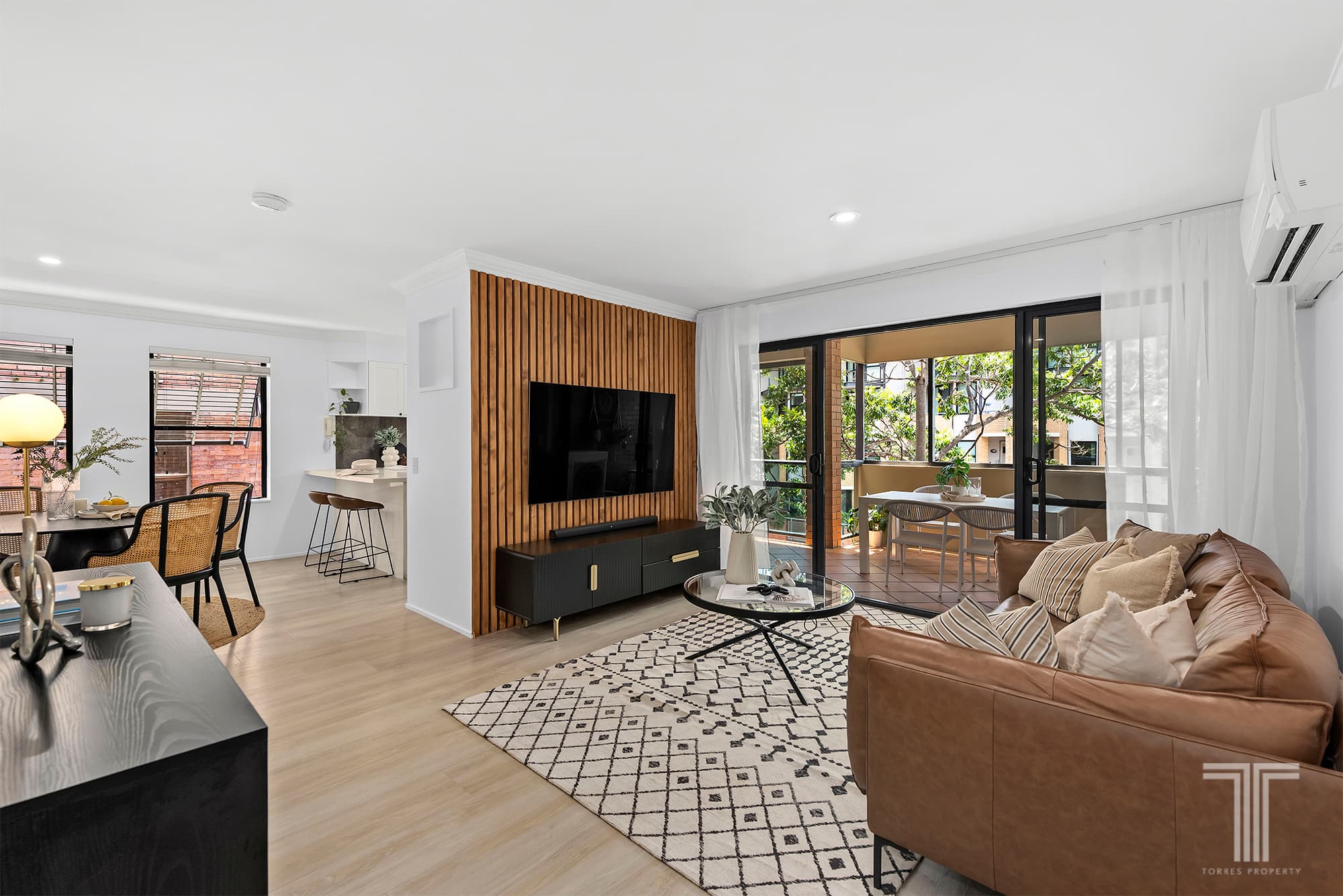 9/140 Commercial Road, Teneriffe, Teneriffe — photo 1 of 5